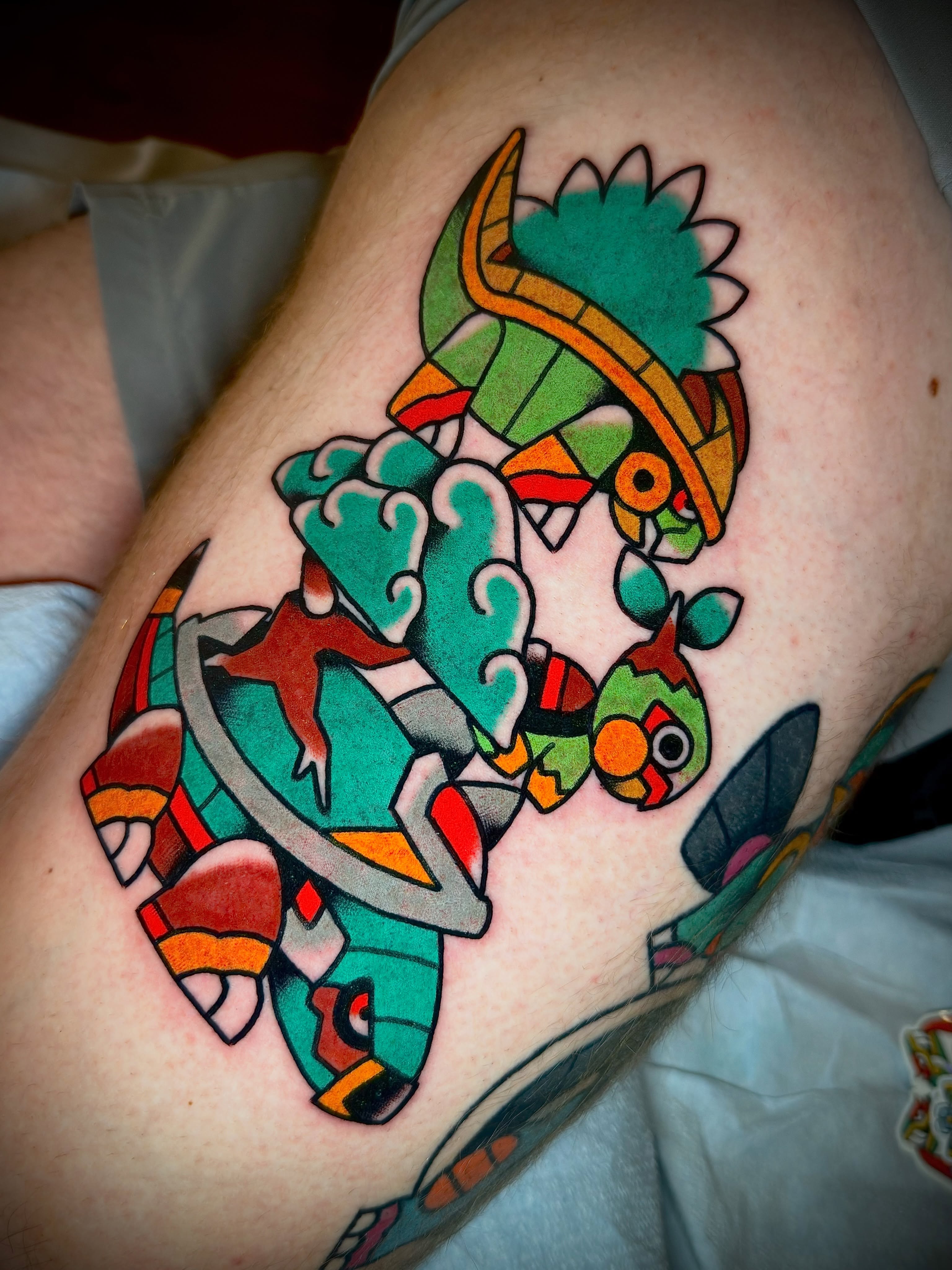Bird American traditional tattoo on the thigh by โ L O S โ ๐ฒ๐ฝ