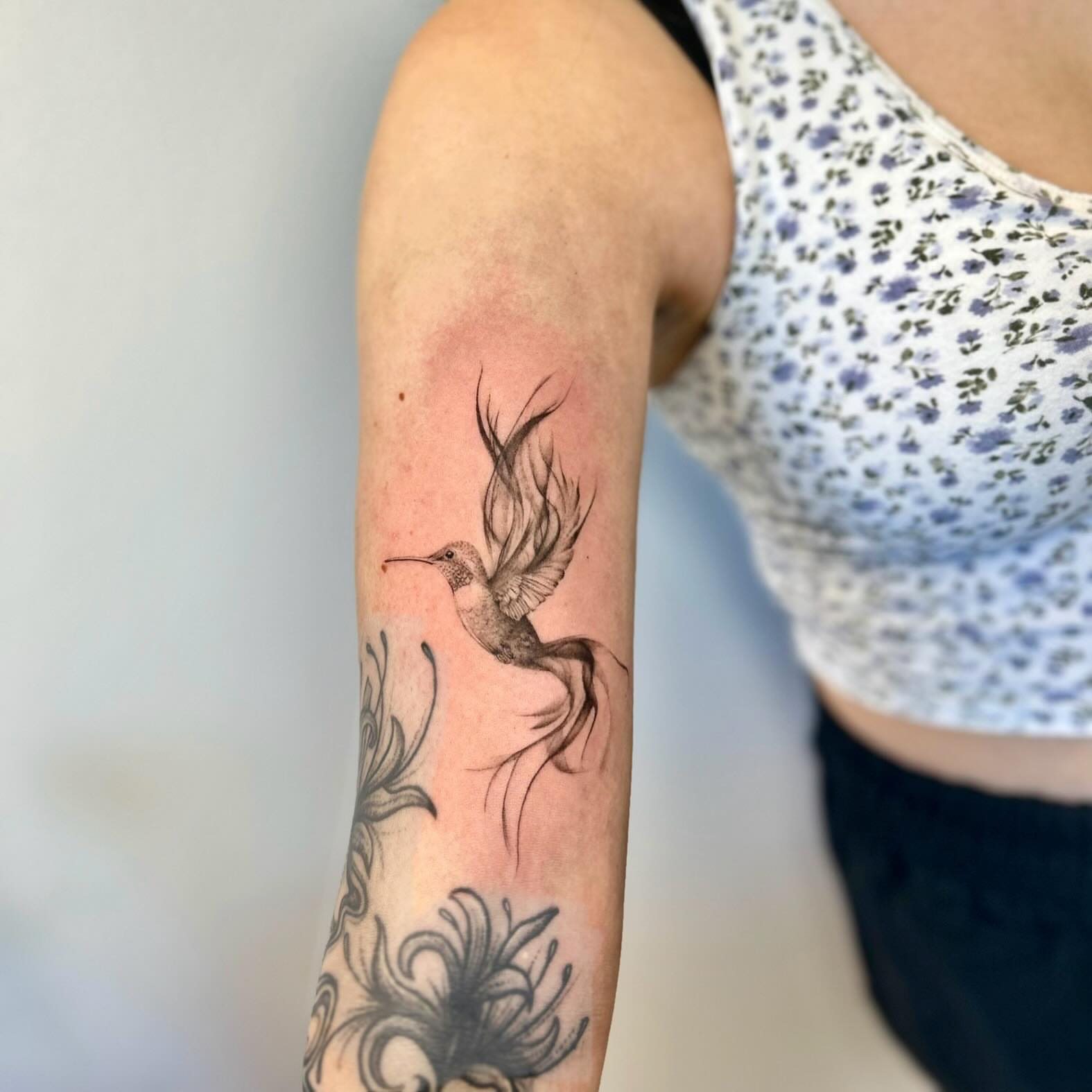 Hummingbird black and grey tattoo on the forearm by L i v π Tattoo Artist. AMITY TATTOO