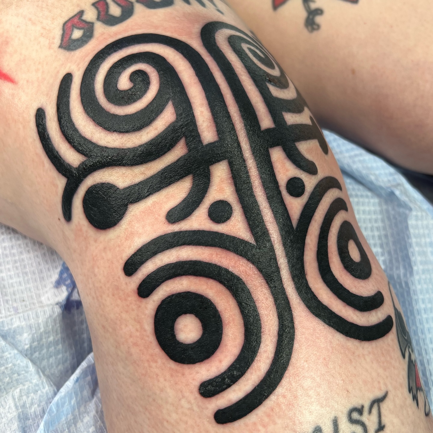 Tribal swirls tribal tattoo on the forearm by ⛓️ L̷i̷n̷n̷e̷a̷⛓️, Las Vegas, Nevada