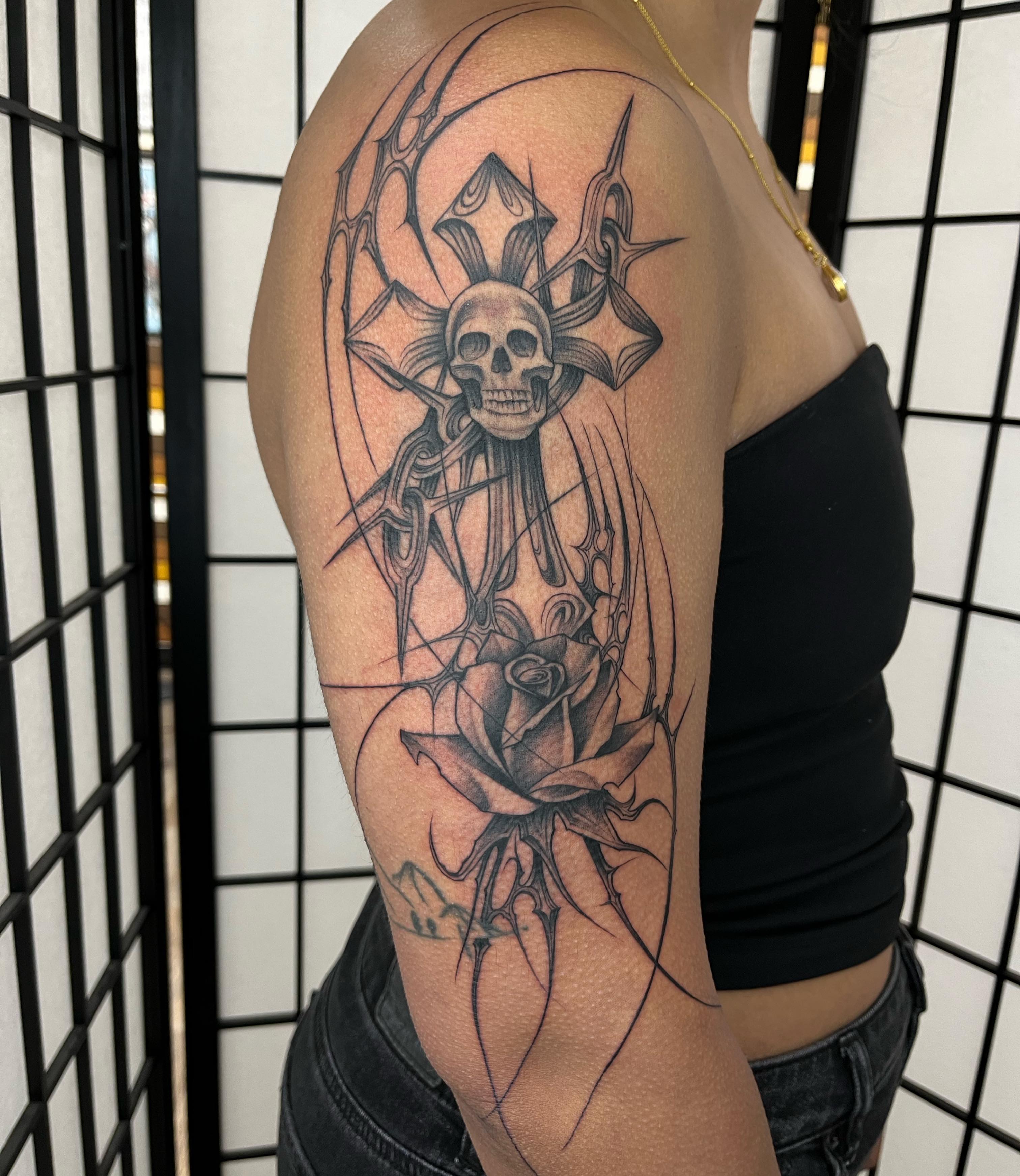 Tattoo by @lrlozano — black_and_grey, dark_realism
