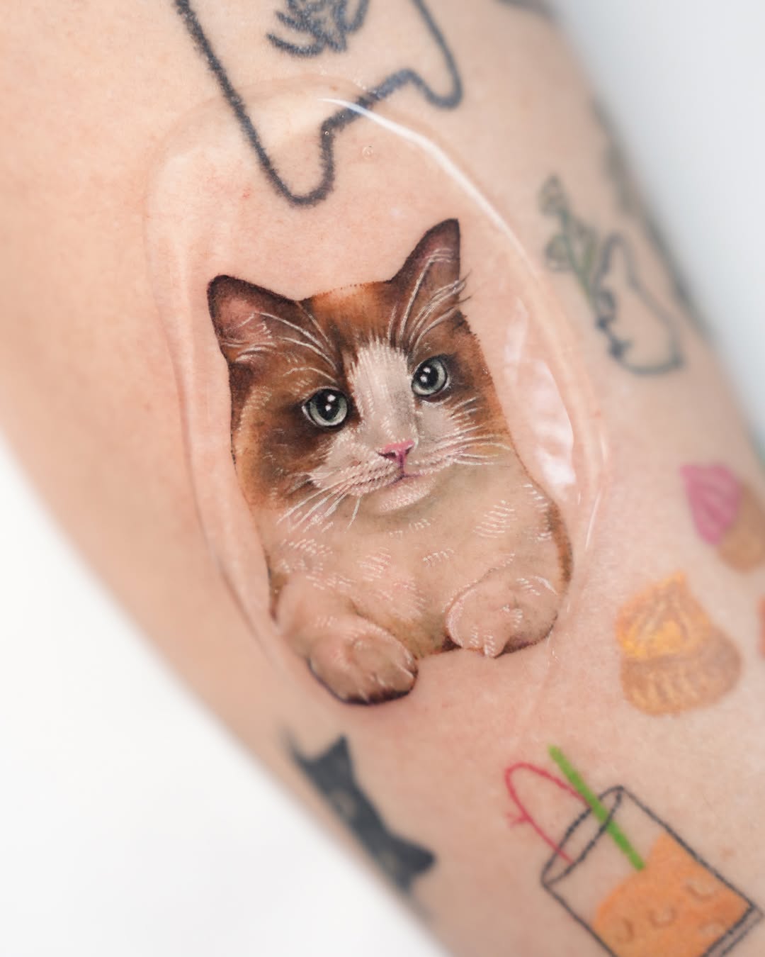 Tattoo by @tattooist_yun — realism, fine_line