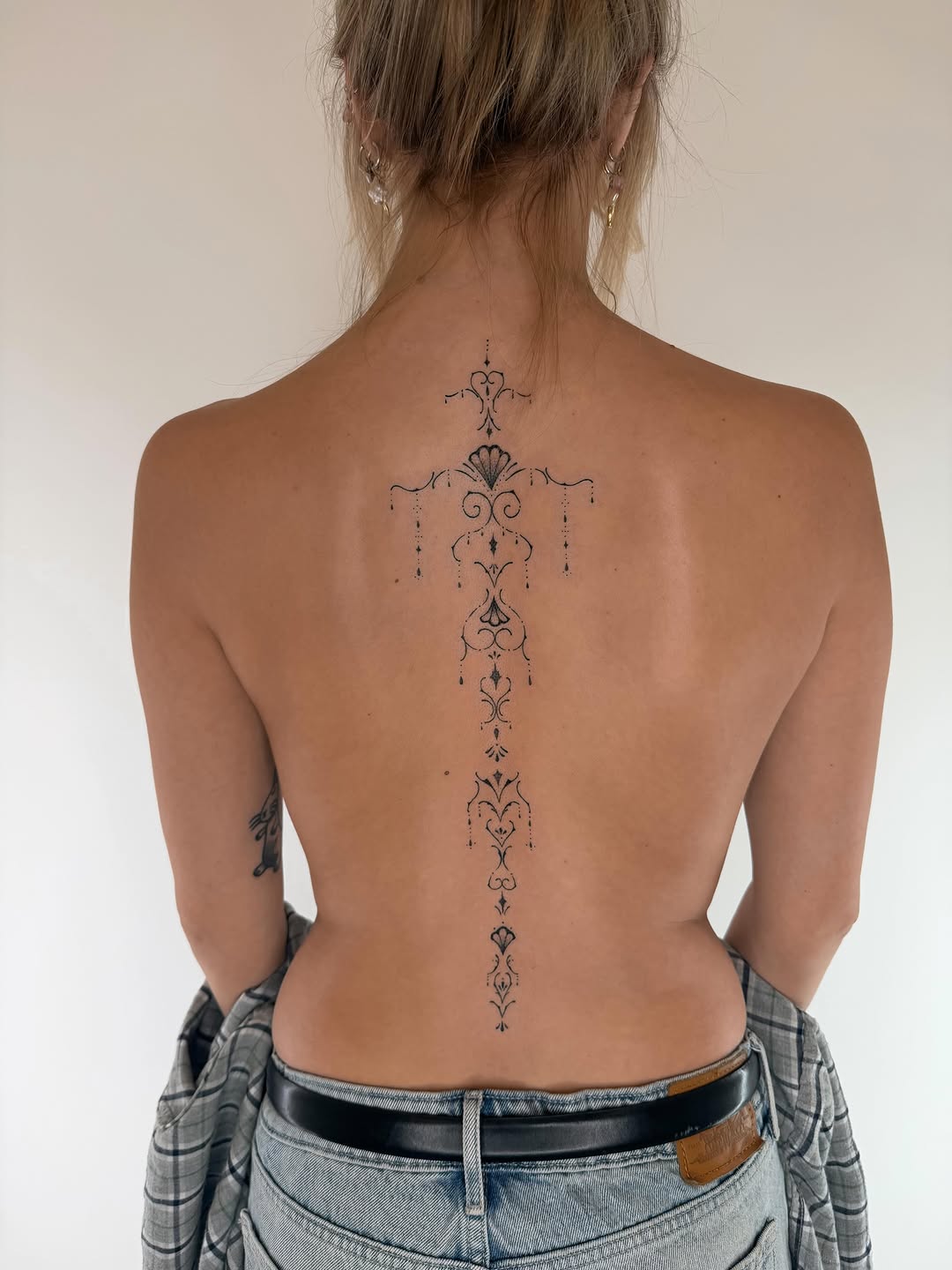 Tattoo by @leahramosink — ornamental, fine_line