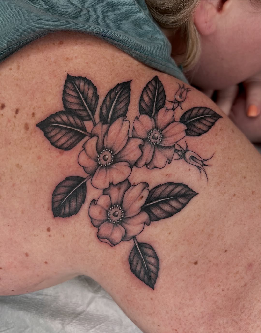Tattoo by @michelle.chamerlik โ black_and_grey, realism