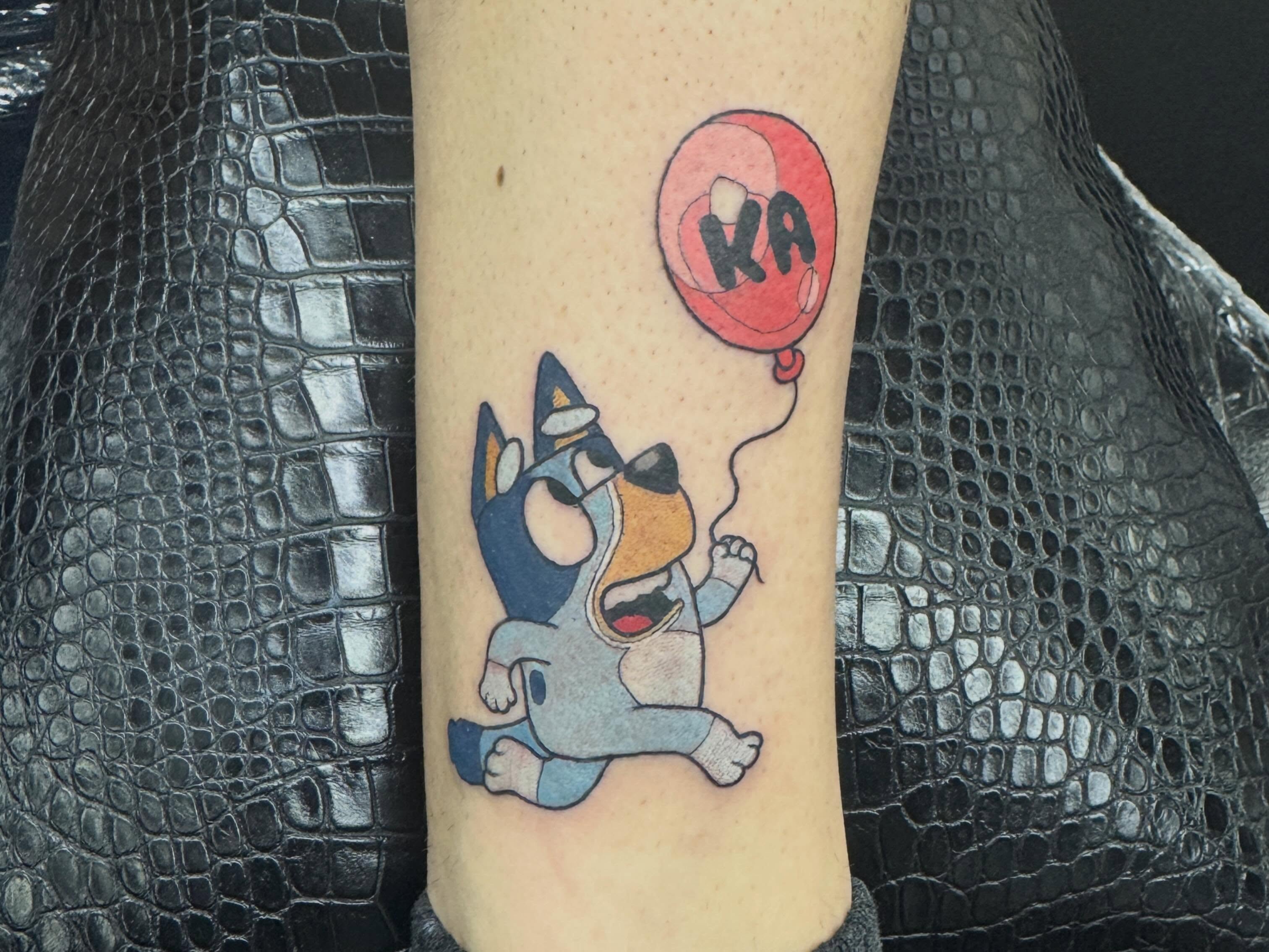 Tattoo by @dis.asterkane.tattoos — illustrative