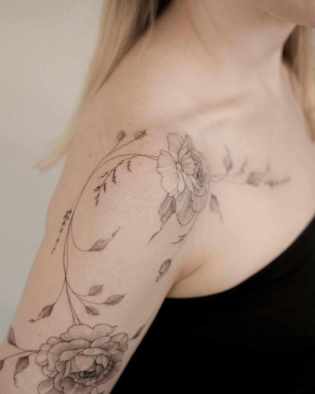 Tattoo by @meutattoo — black_and_grey