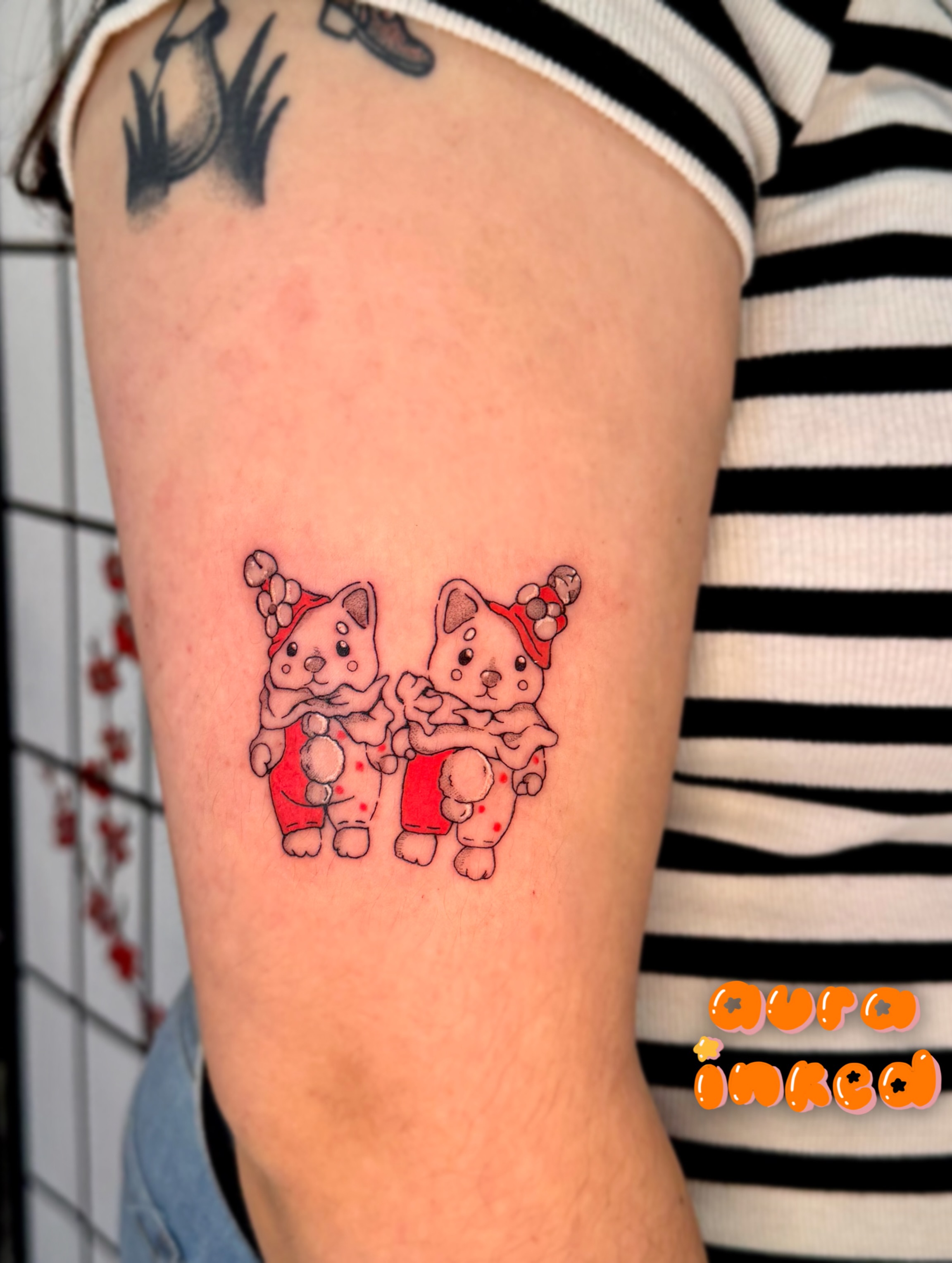 Teddy bears dotwork tattoo on the forearm by Delly ⌯