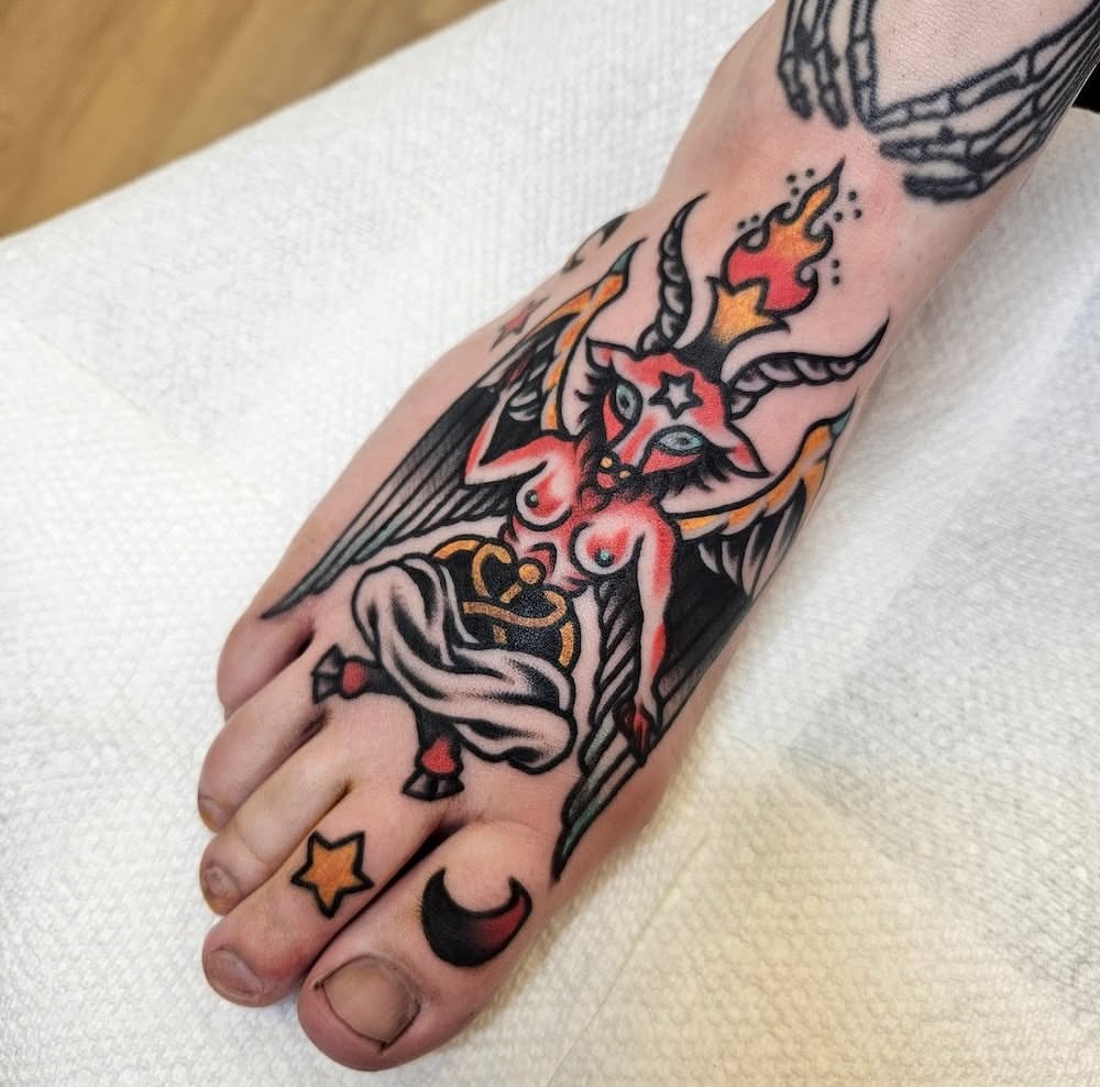 Tattoo by @wazamaniac — american_traditional