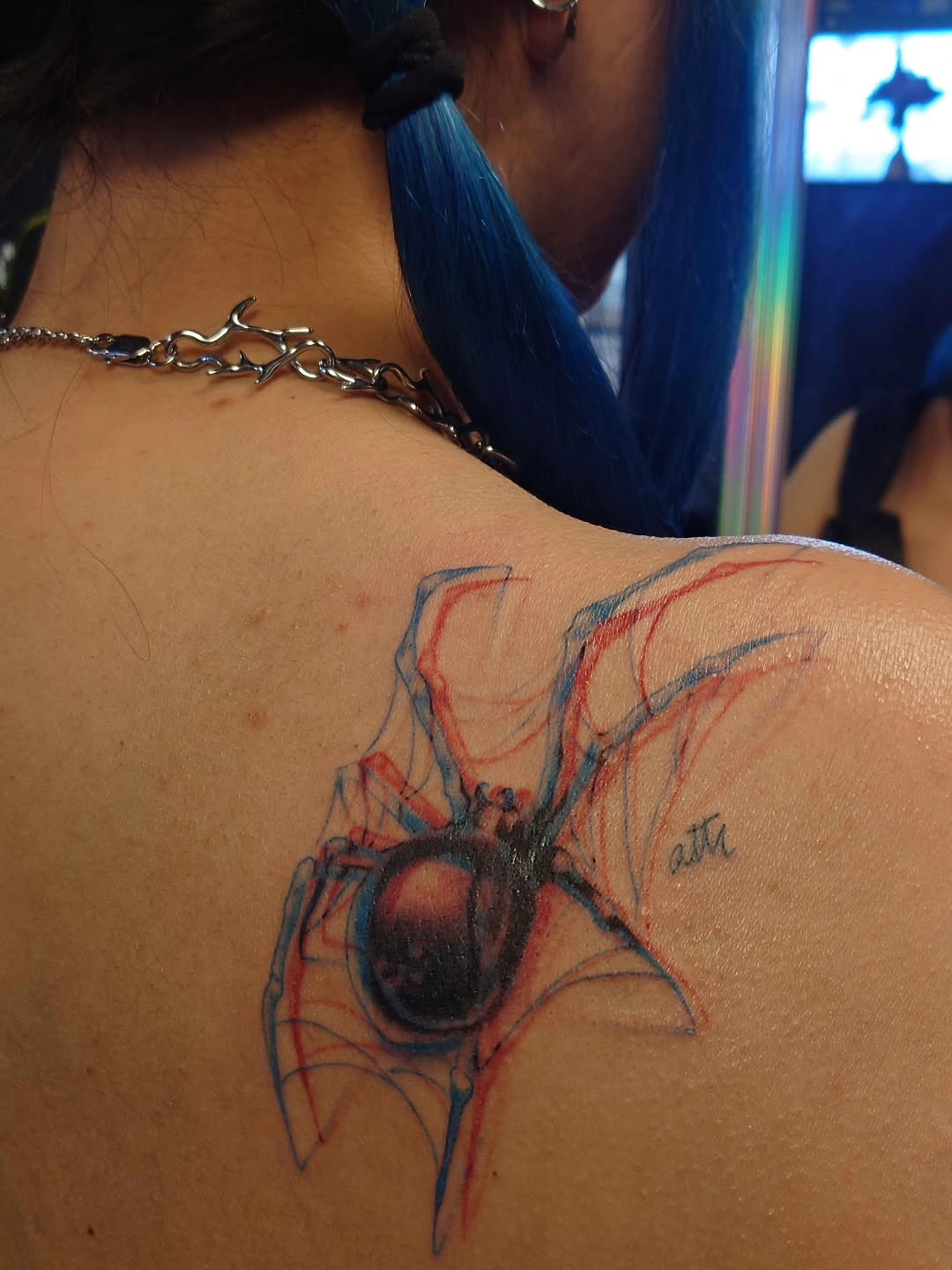 Eye geometric tattoo on the shoulder by Ari 💠🧜‍♂️🐟🎨🦑🐚💠