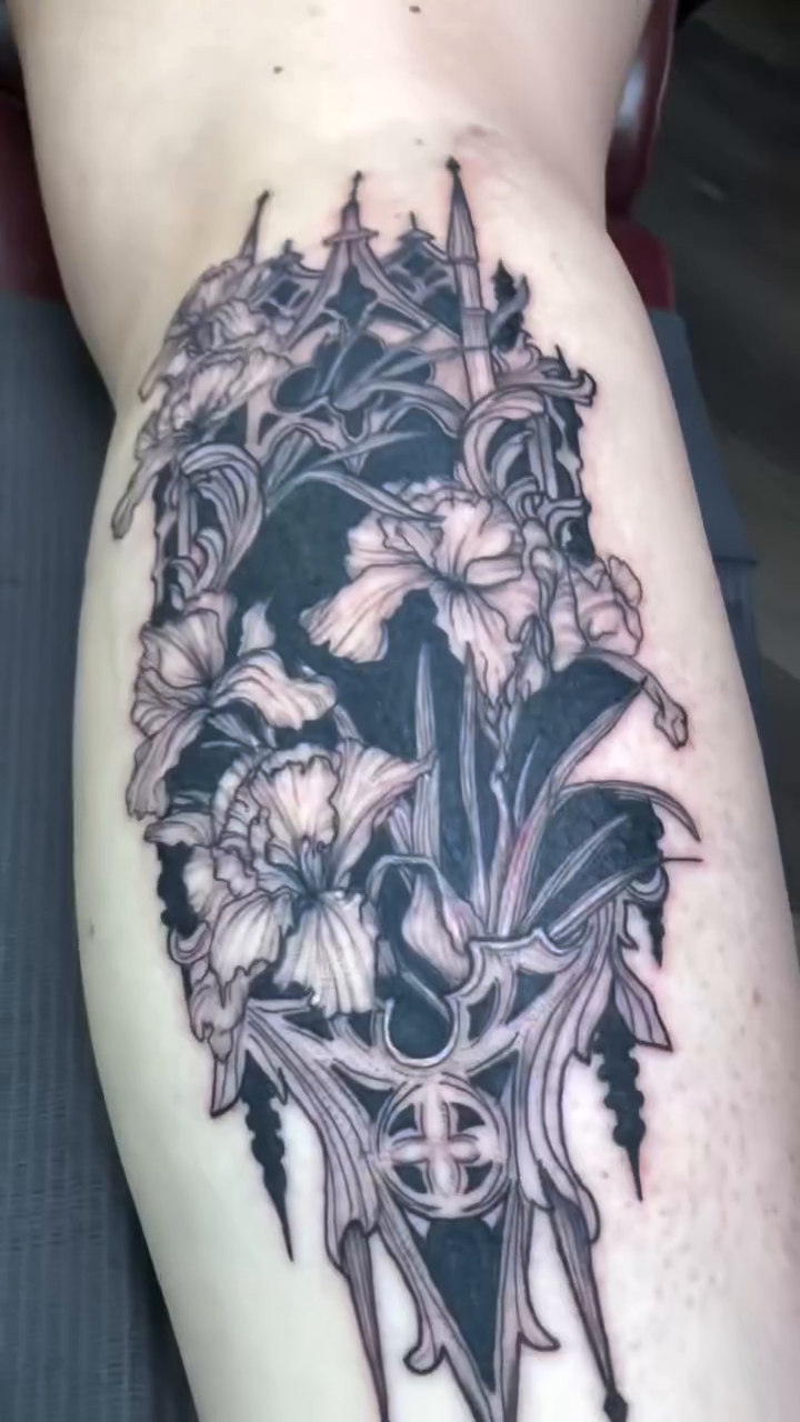 Tattoo by @_sandralintattoos — black_and_grey, dark_realism