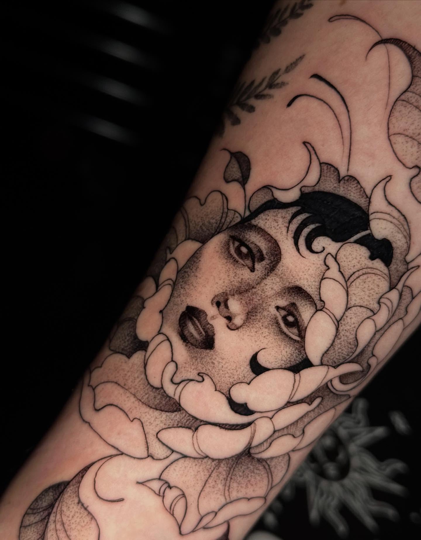 Tattoo by @mad_s_ink — dotwork, realism