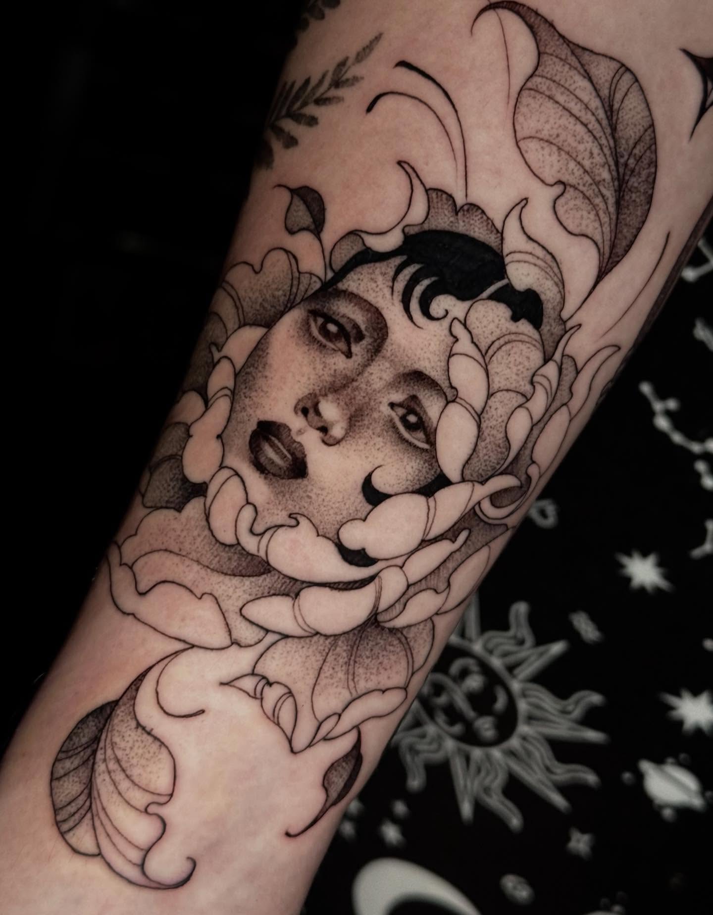 Tattoo by @mad_s_ink — dotwork, realism
