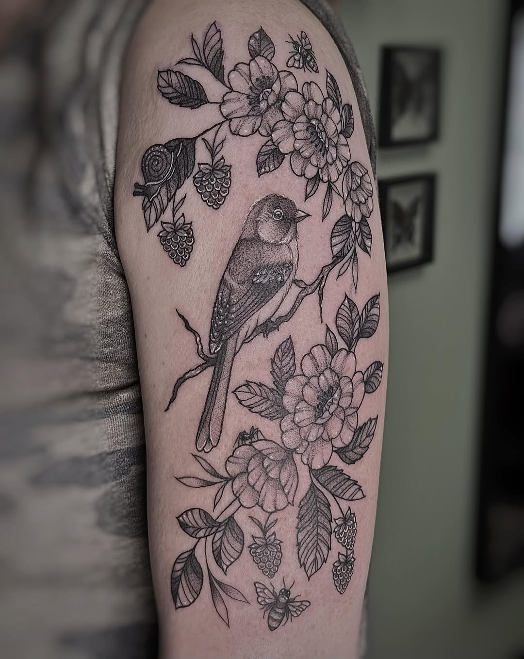 Tattoo by @joanadianetattoos β black_and_grey, illustrative