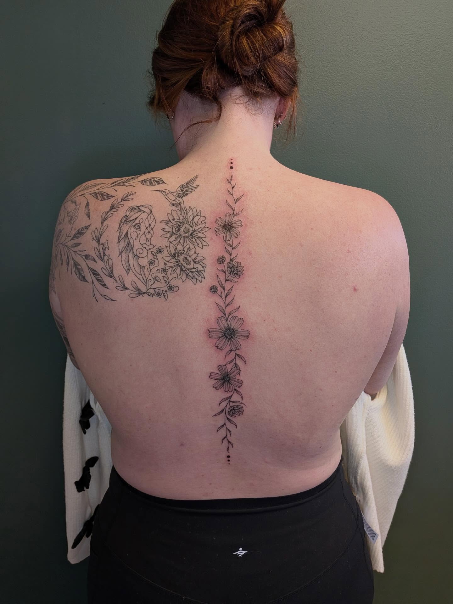 Floral vine black and grey tattoo on the back by L U C y, Knoxville, Tennessee