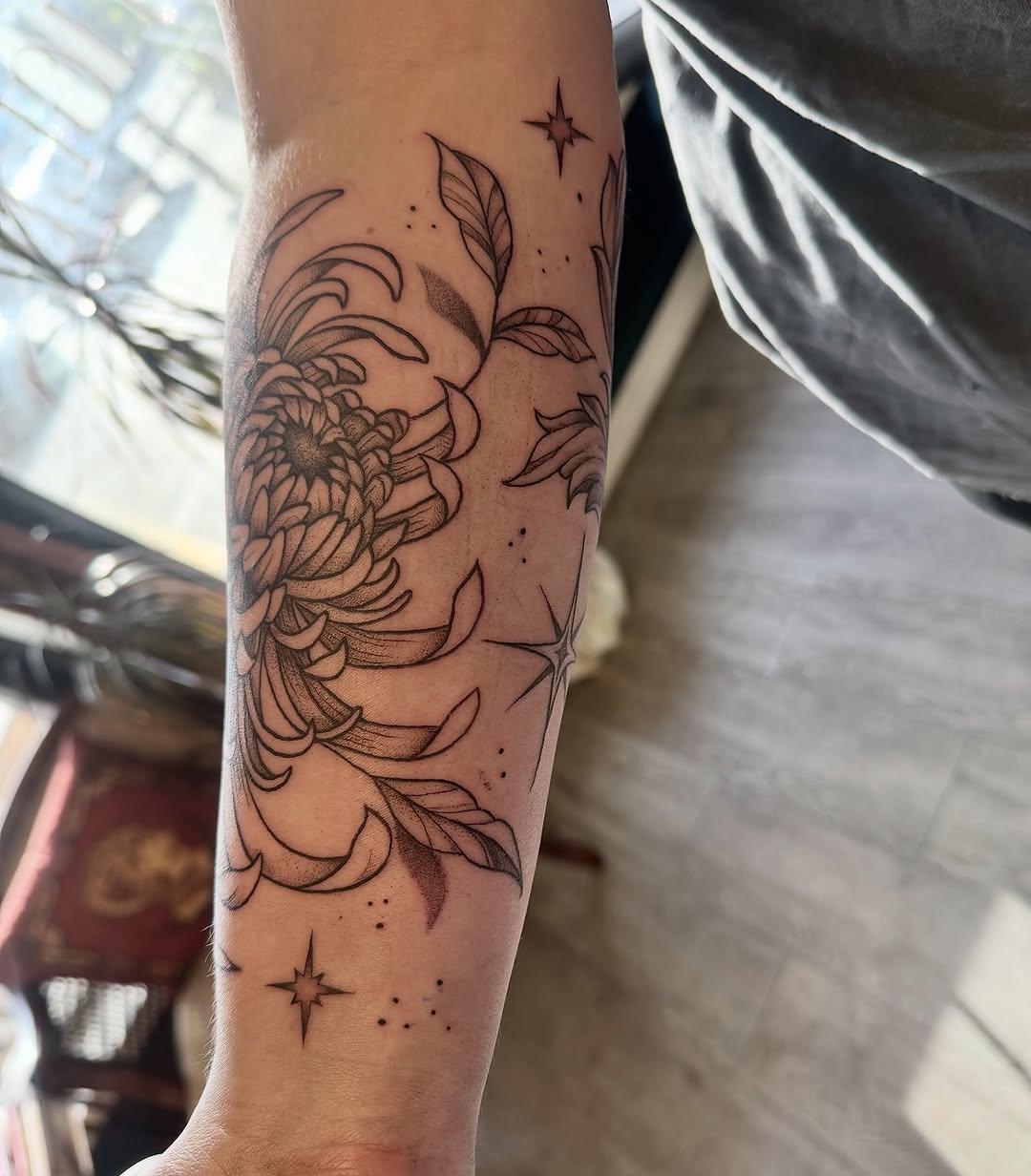 Tattoo by @kat.b.tattoos โ fine_line, black_and_grey
