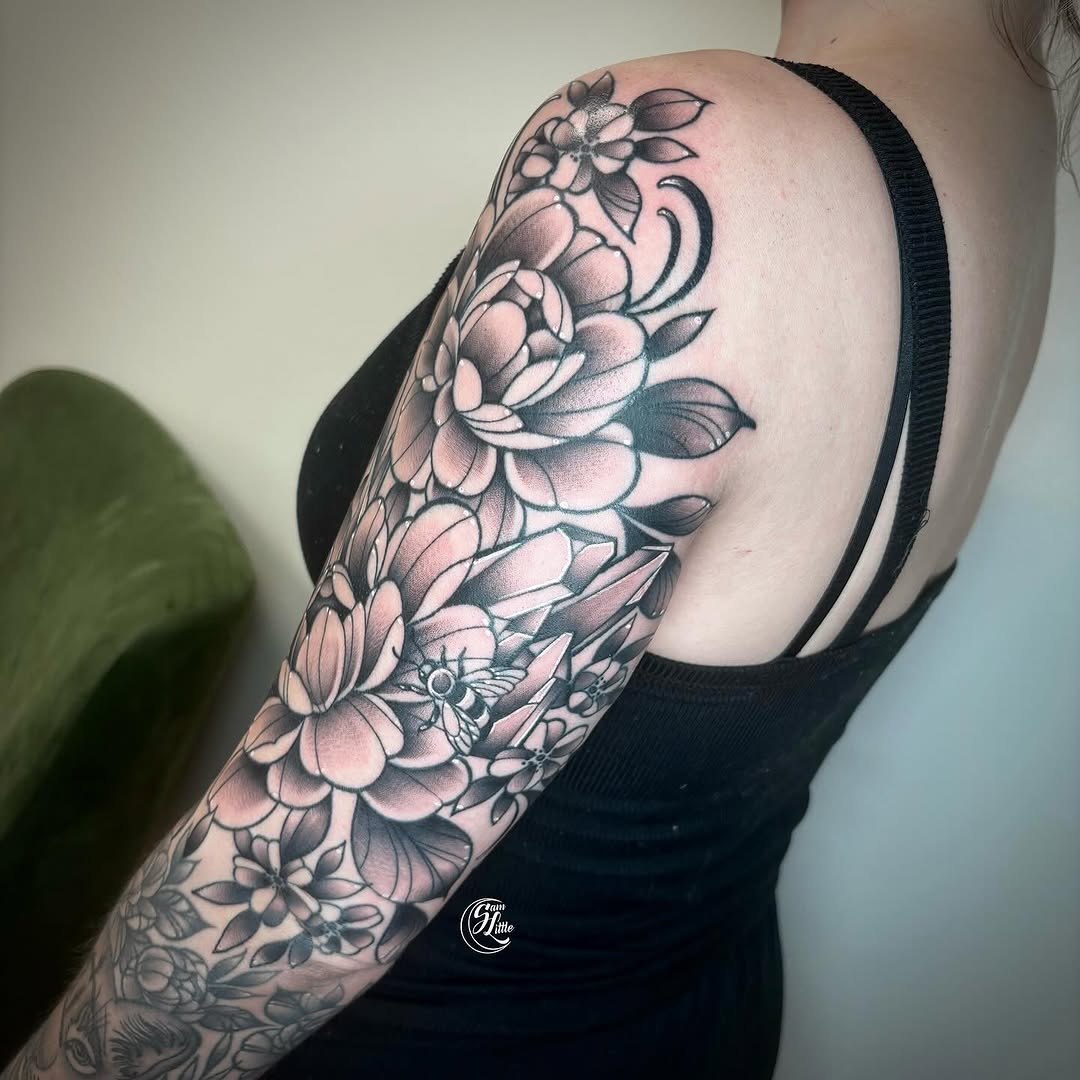 Tattoo by @samjlittle โ black_and_grey, realism