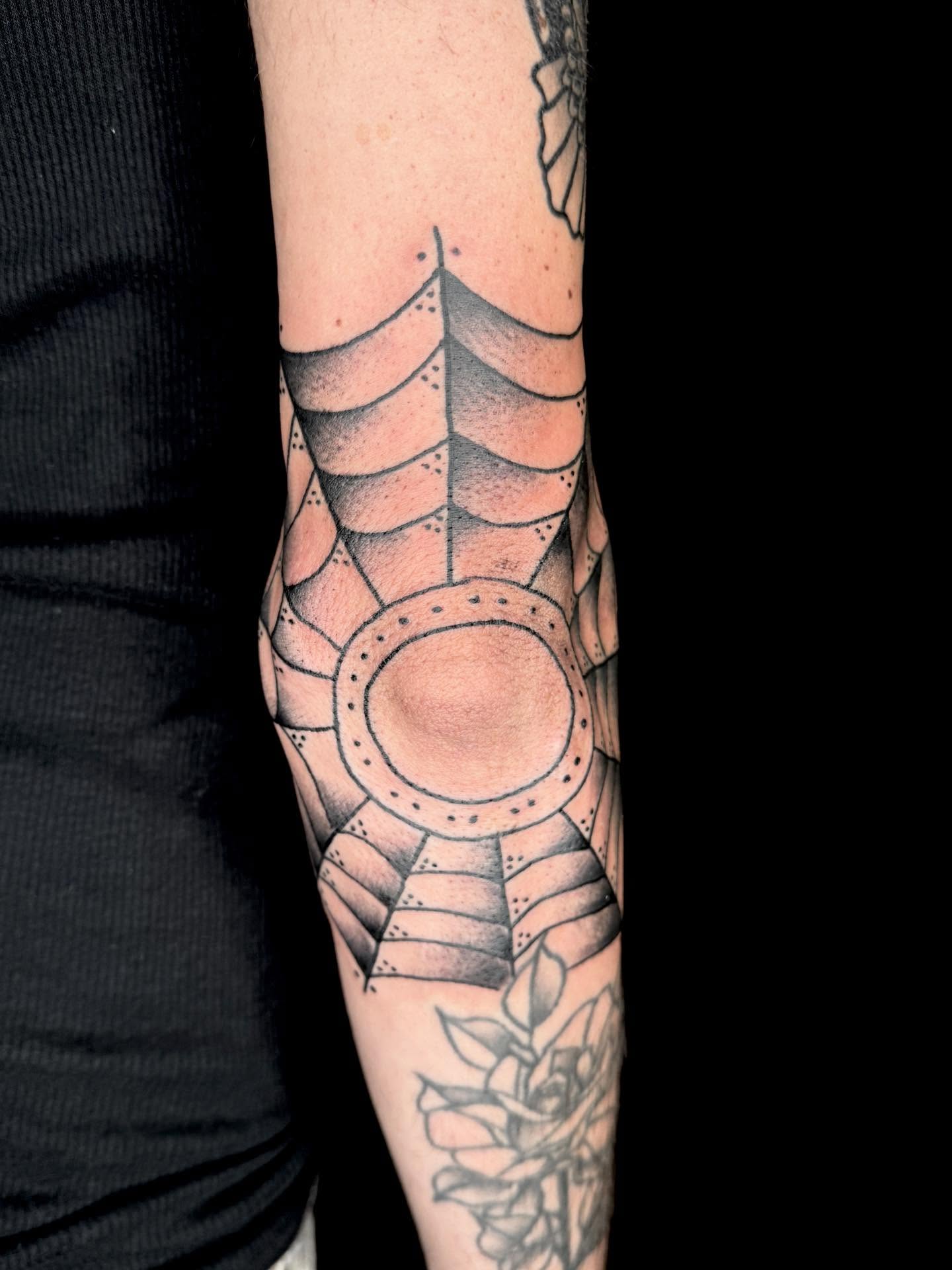 Geometric armor geometric tattoo on the forearm by Cody Glenn