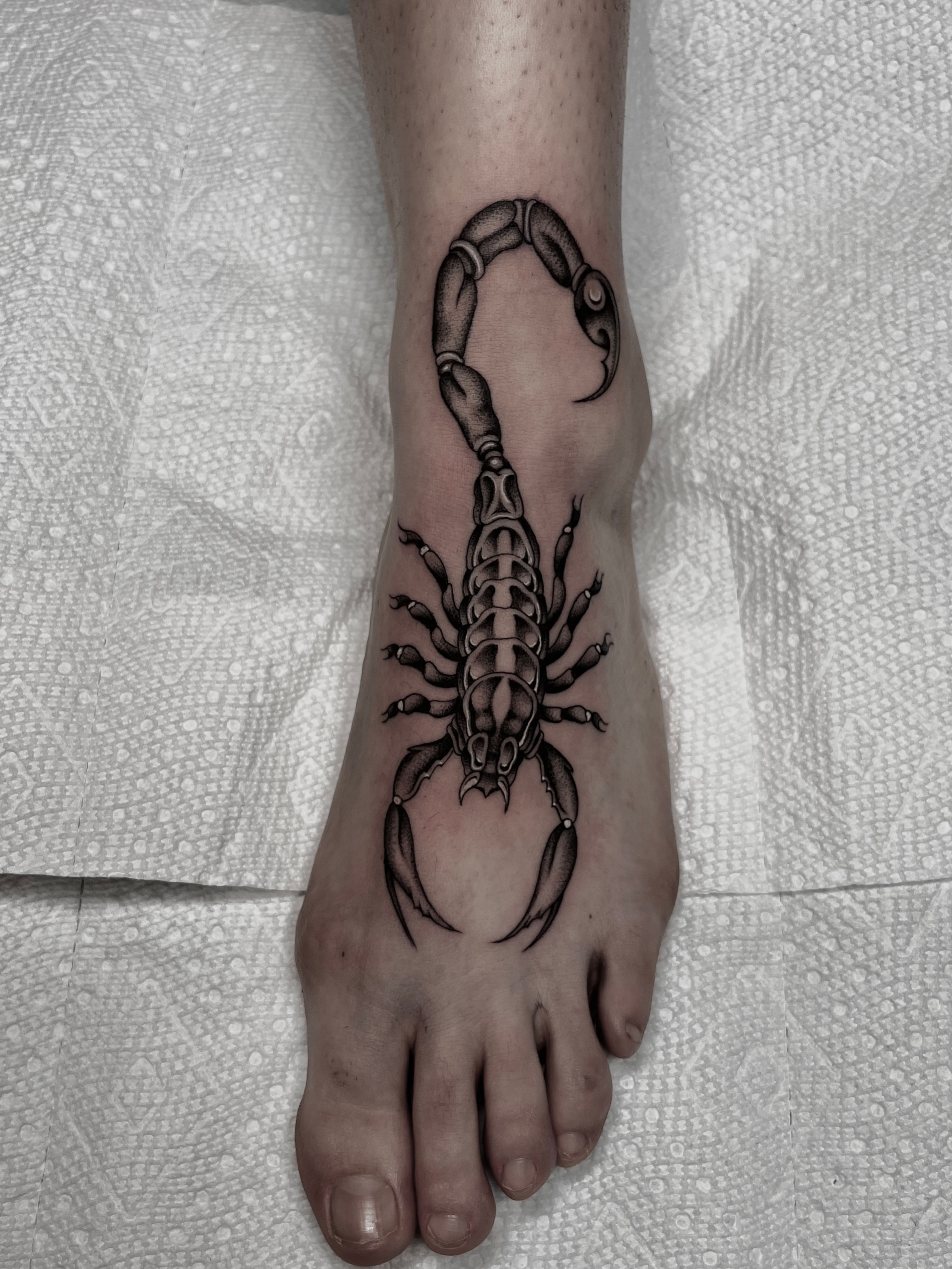 Tattoo by @dagger.eyes — black_and_grey
