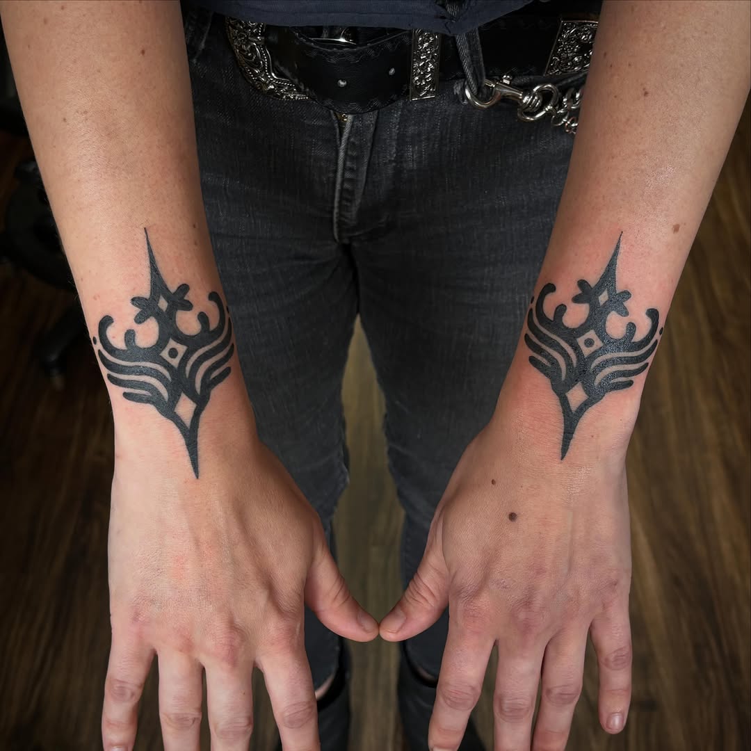 Tattoo by @deetstattoos — blackwork, geometric