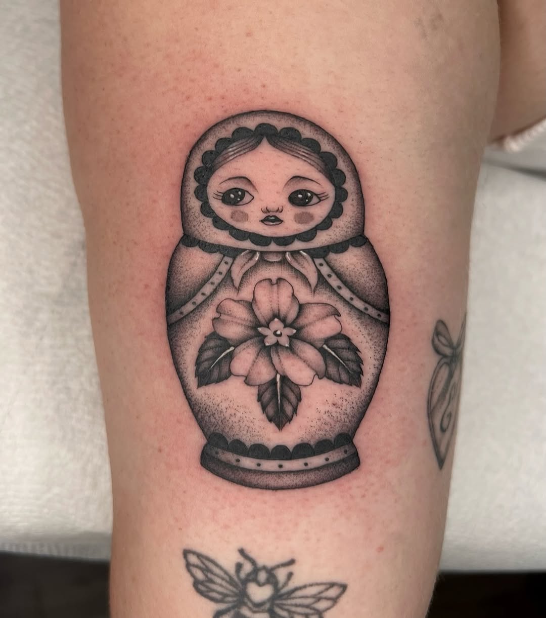 Tattoo by @michelle.chamerlik โ black_and_grey, dotwork