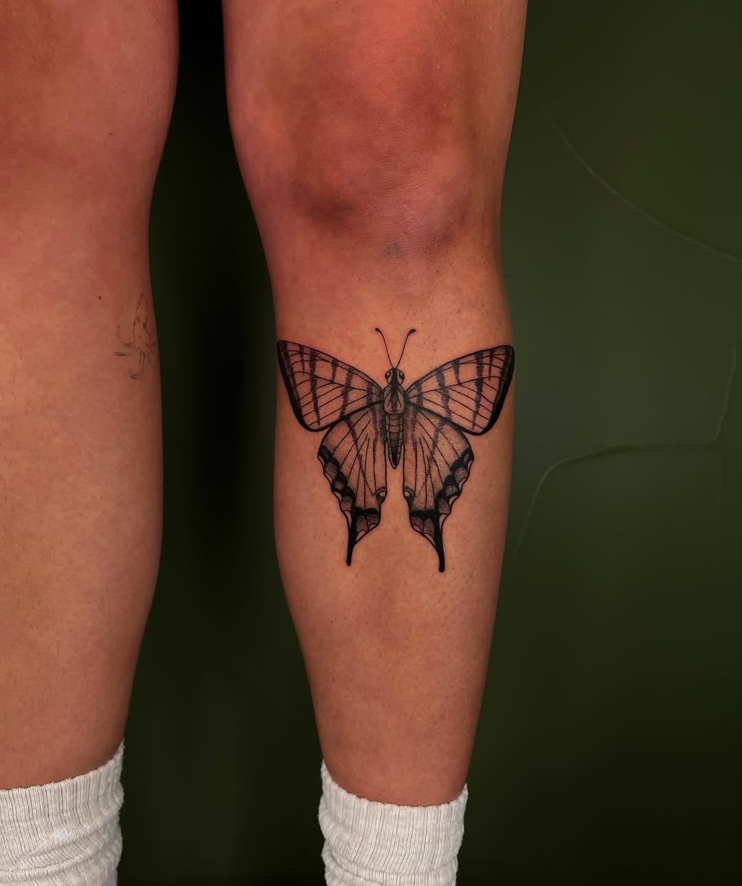 Butterfly fine line tattoo on the calf by ๐ฅ ๐๐ฅ๐๐ฑ๐ข๐ฌ ๐ฅ