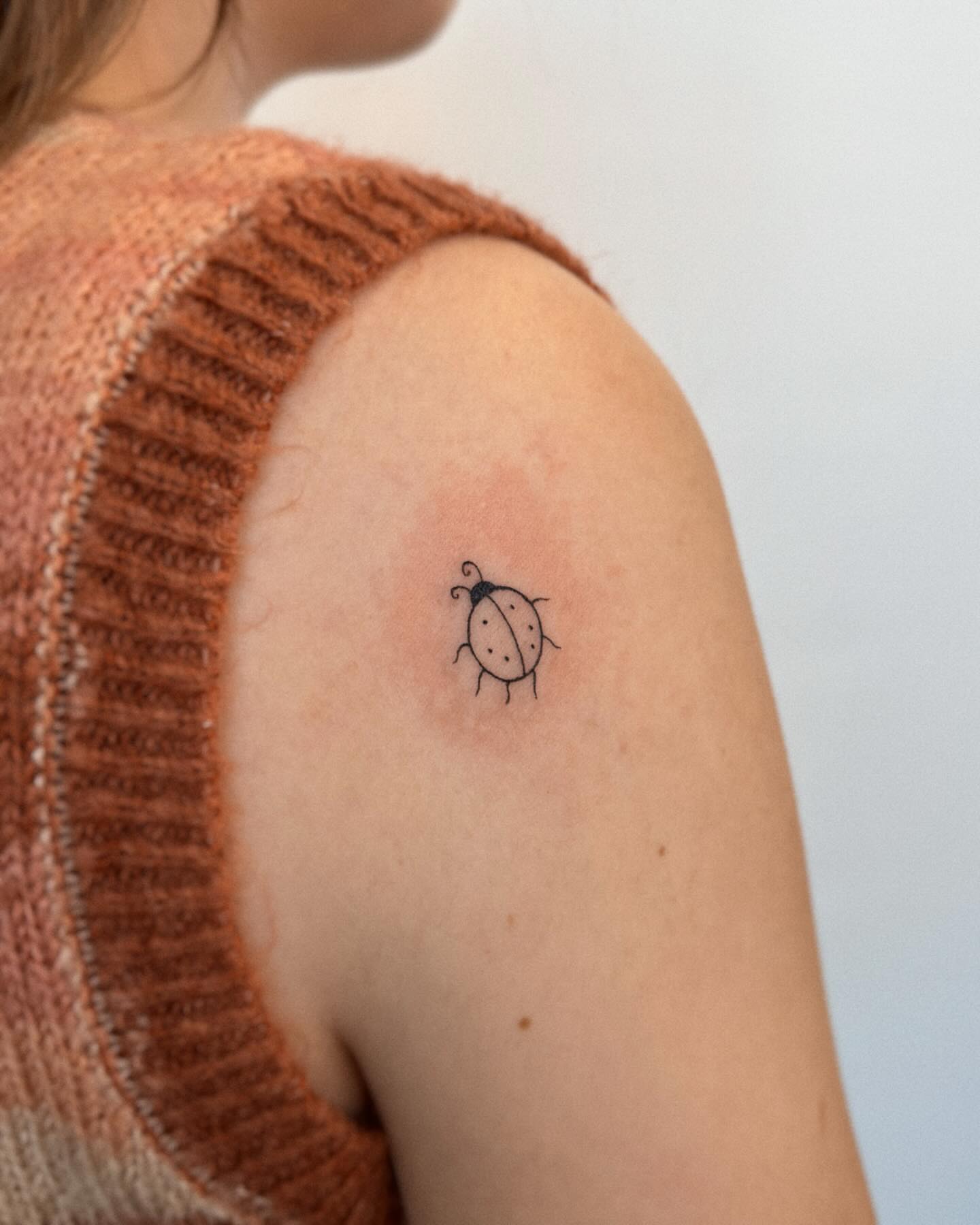 Tattoo by @rouupillon — dotwork