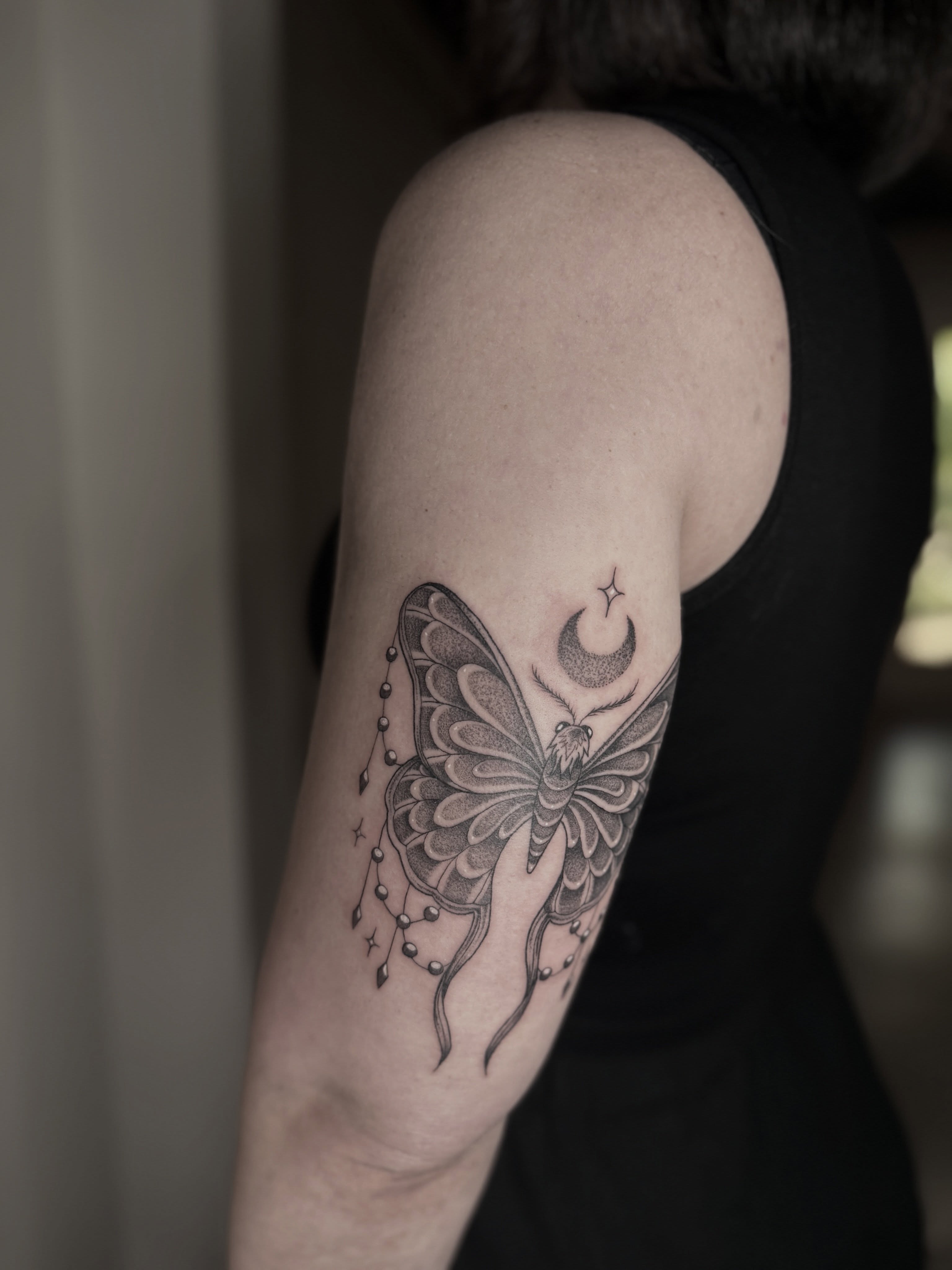 Butterfly dotwork tattoo on the forearm by Mara Flores βπΛβ§