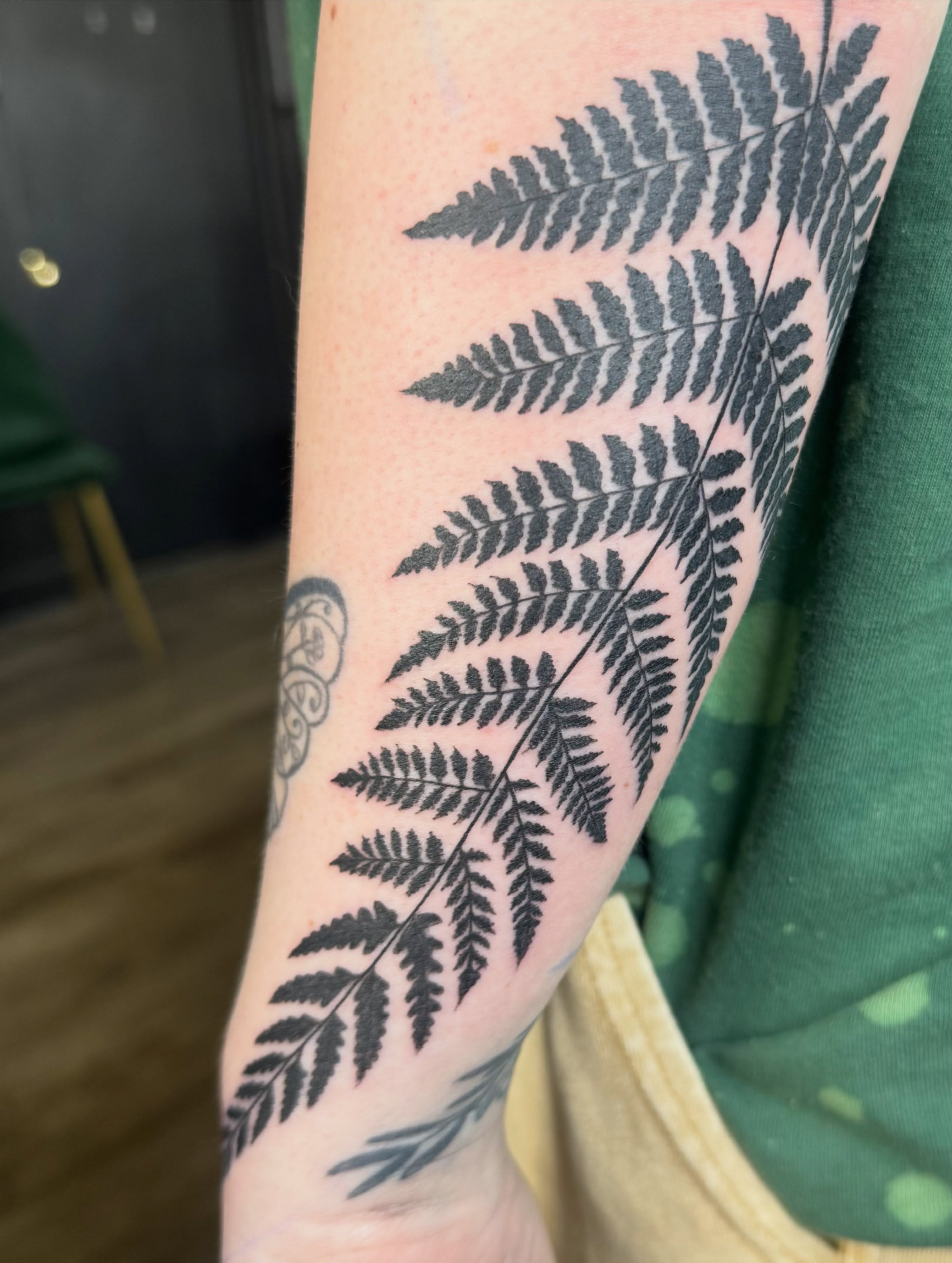 Tattoo by @carissaetattoos — black_and_grey
