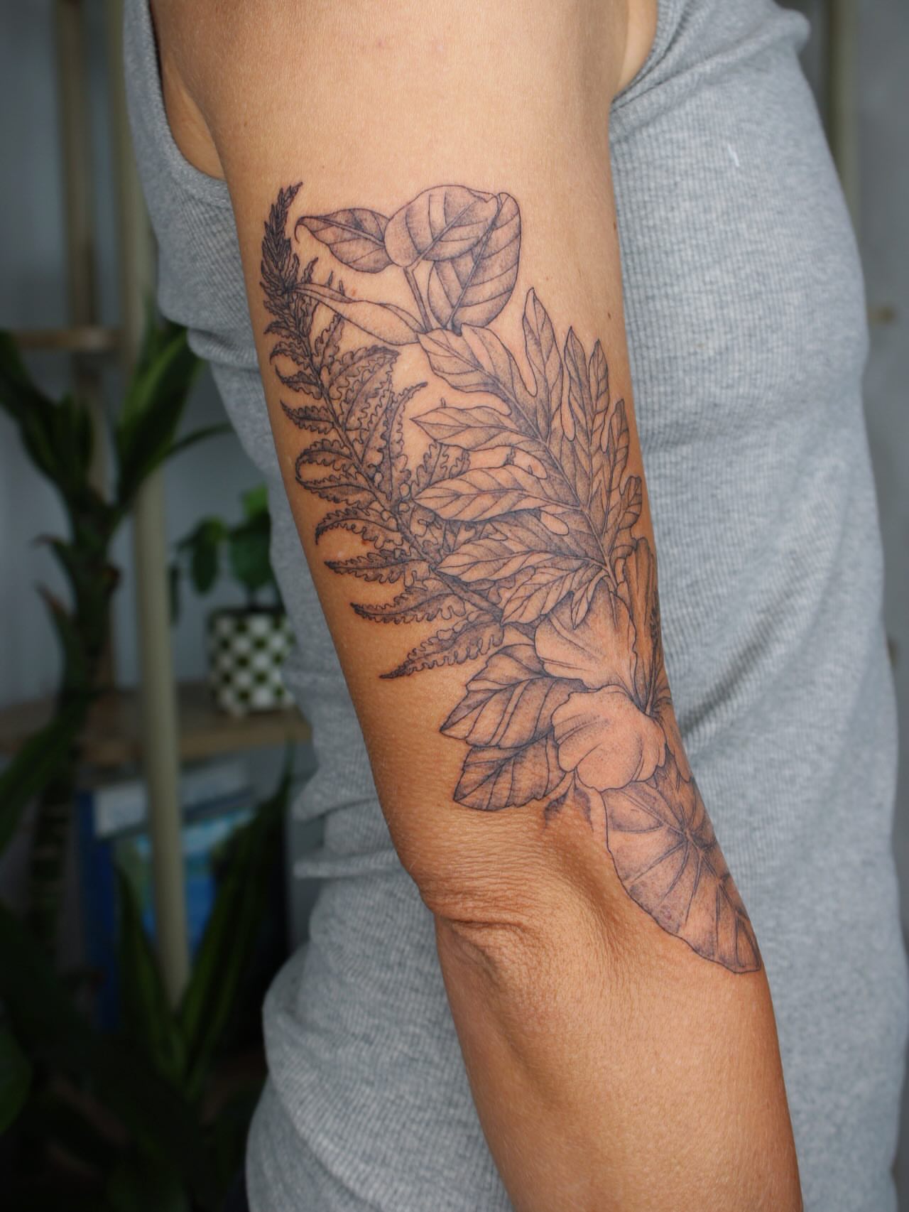 Botanical leaves black and grey tattoo on the forearm by Priscila - HAWAII TATTOO