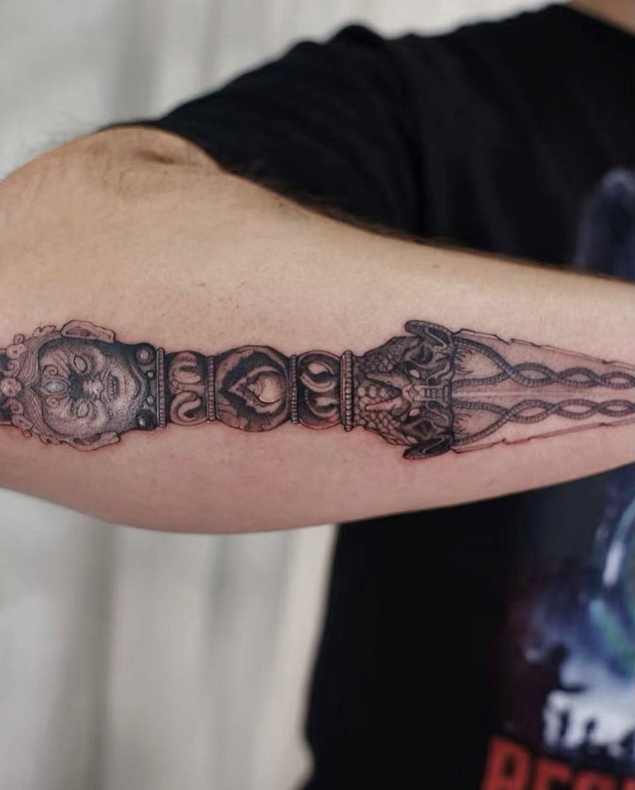 Tattoo by @phoebe_doartink — black_and_grey