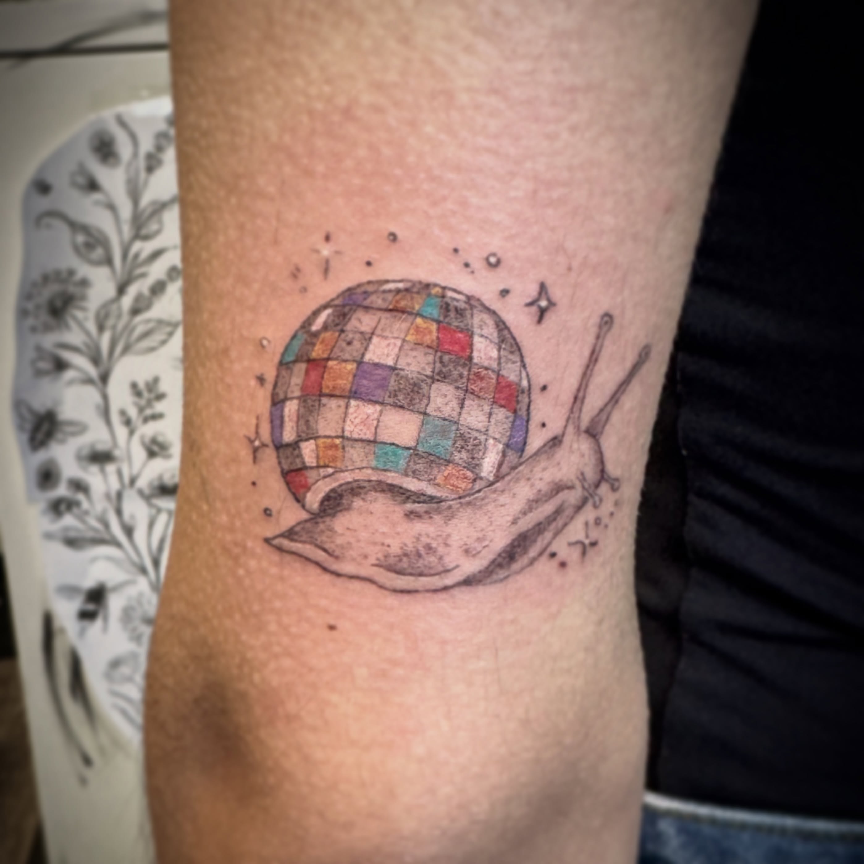 Tattoo by @daizy.ink — dotwork, geometric