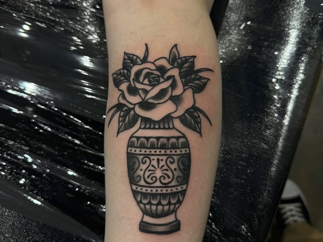 Tattoo by @raultattoo — american_traditional