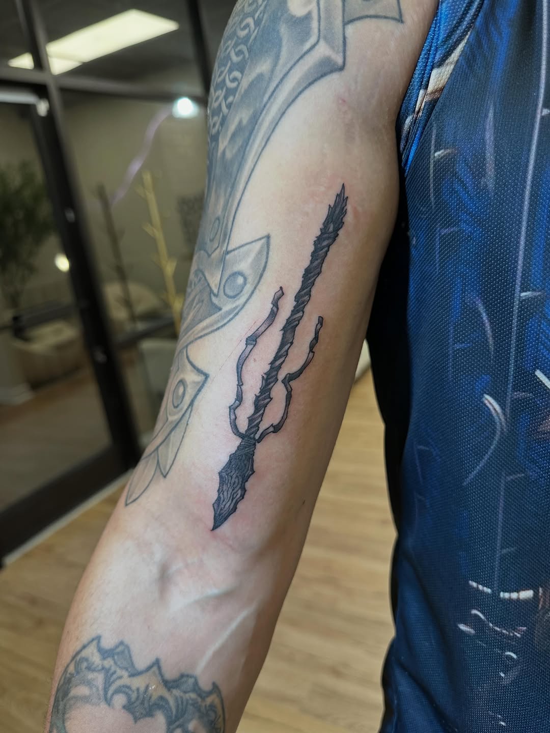 Tattoo by @linesofblack — blackwork