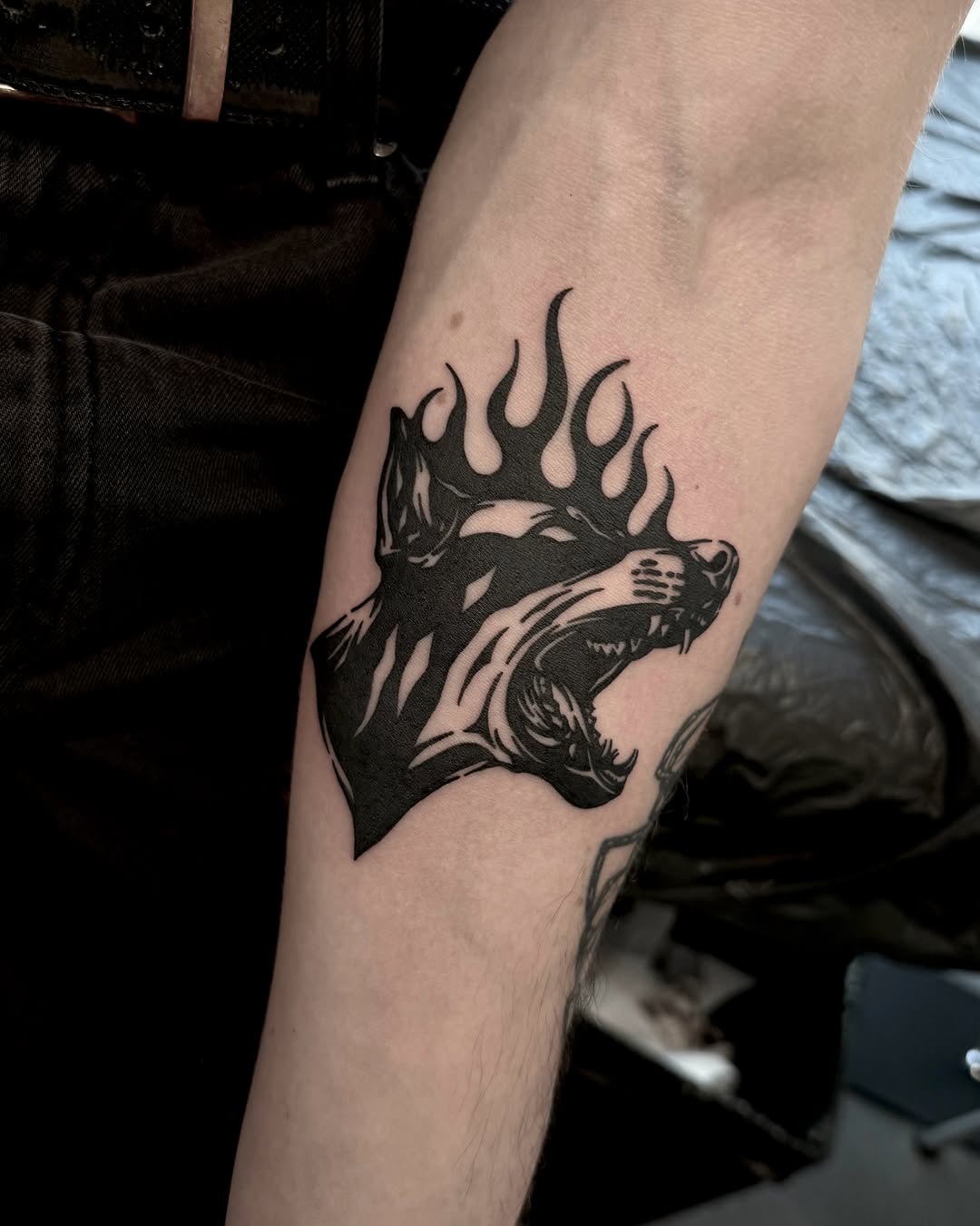 Tattoo by @roniblack_tt — black_and_grey