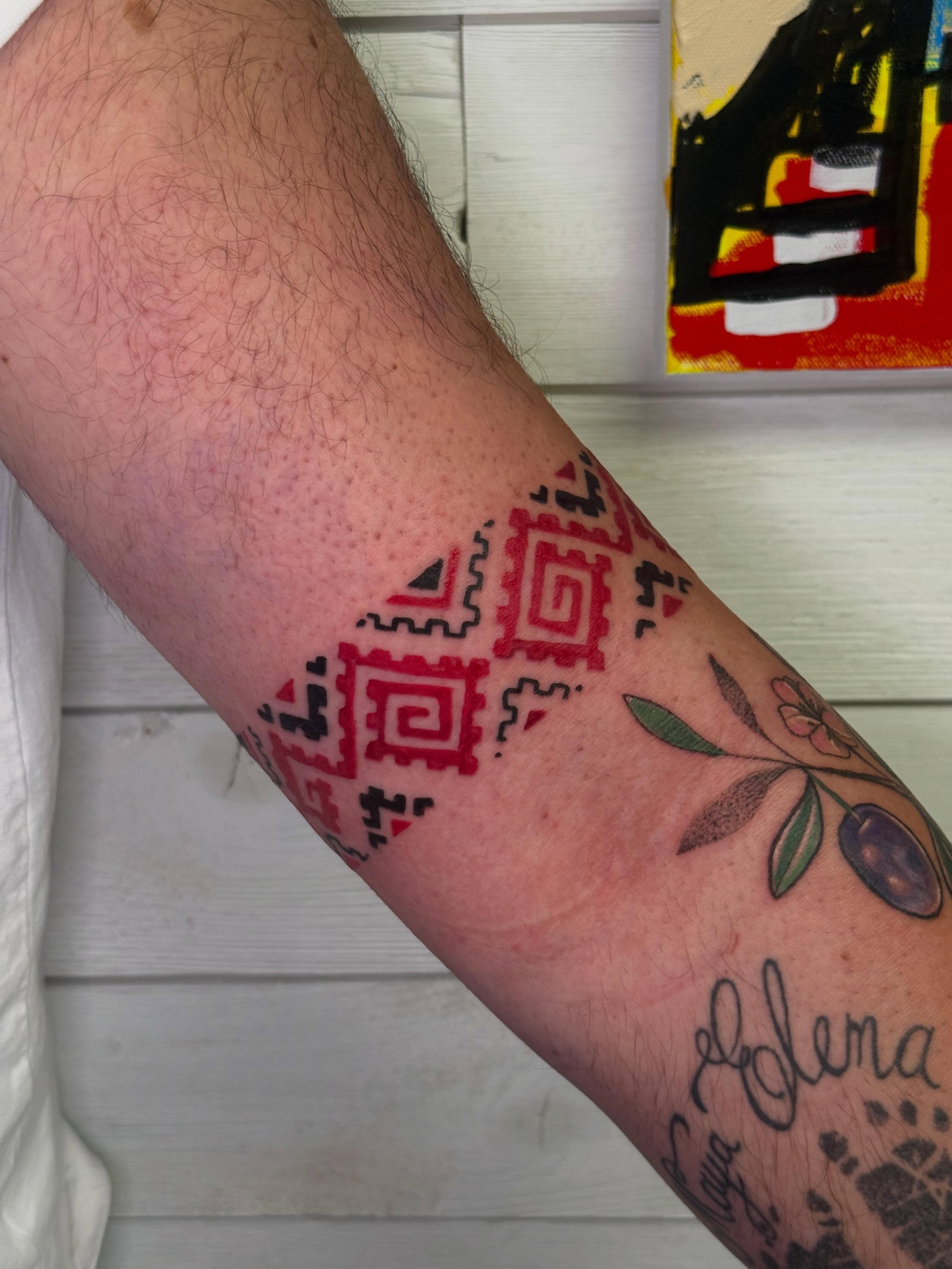 Tattoo by @muridiana — geometric
