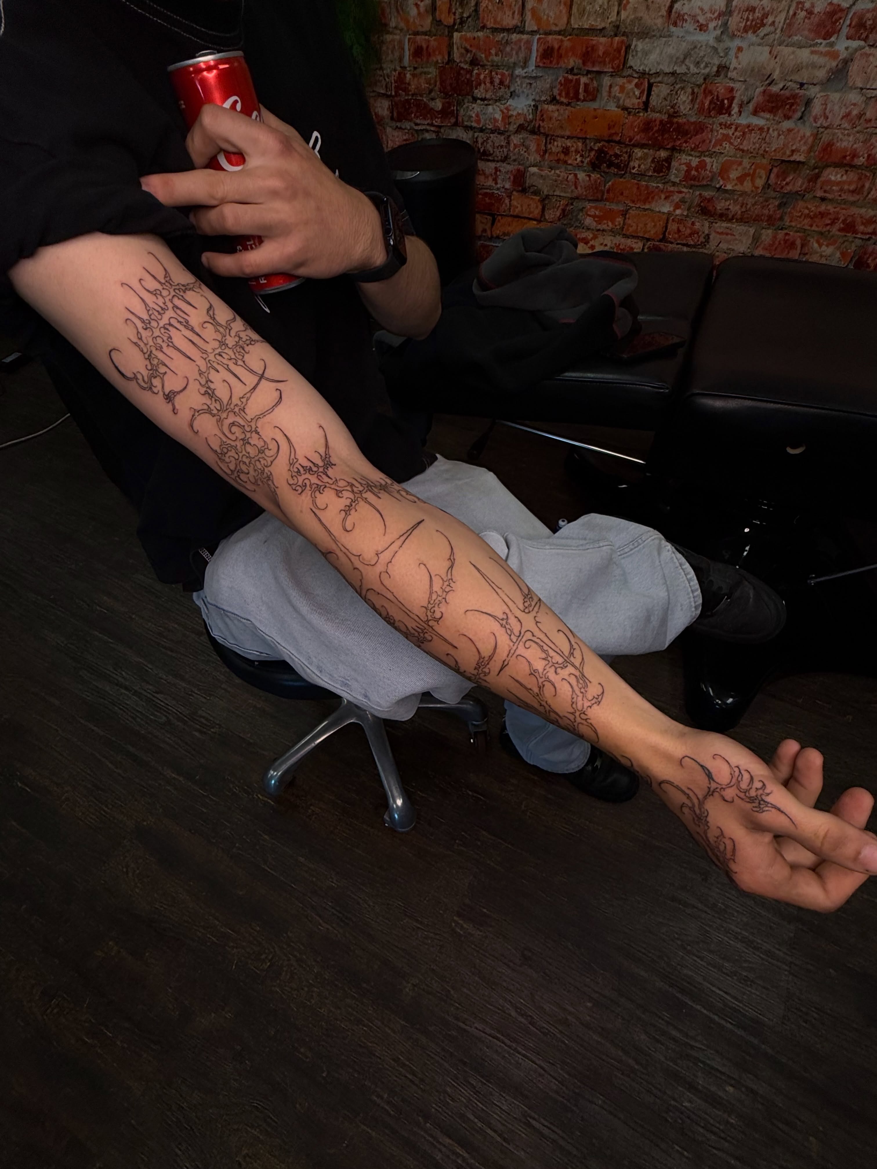 Tattoo by @diiv4n — black_and_grey