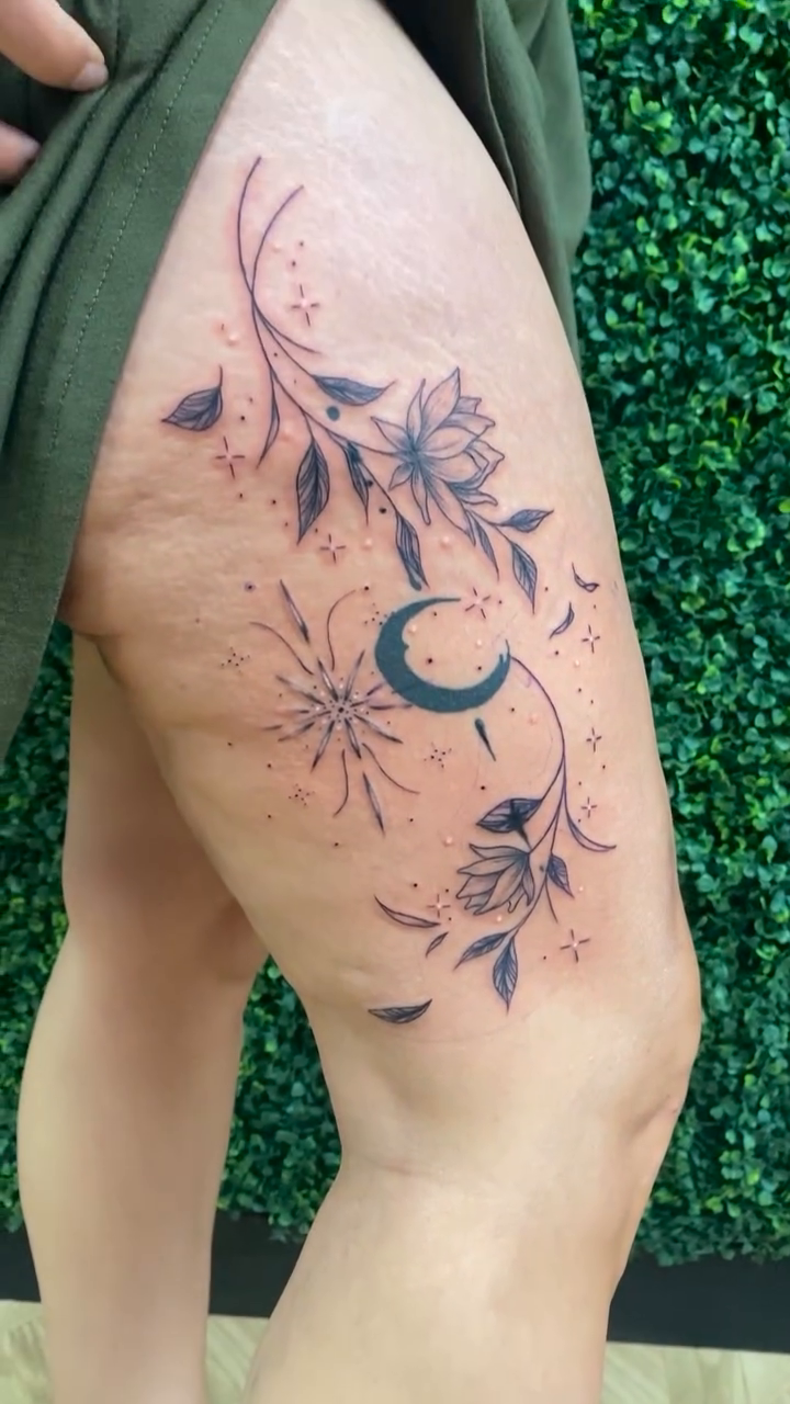 Tattoo by @turnuptulip — fine_line, dotwork