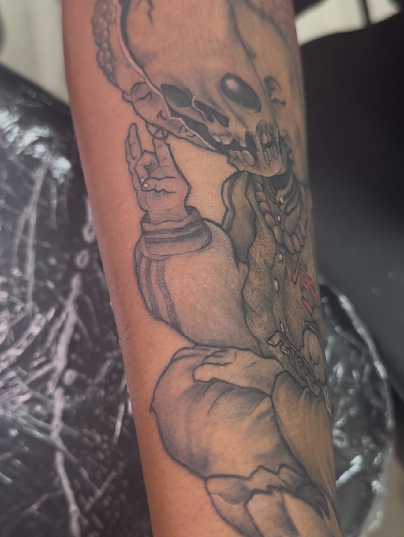 Tattoo by @vrstattoo — black_and_grey