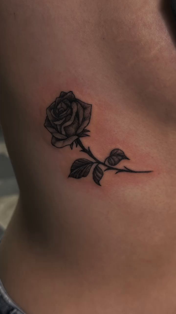 Tattoo by @lizgracedunn — fine_line, black_and_grey