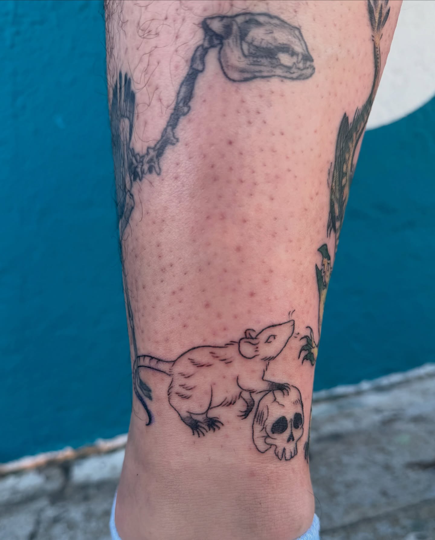 Mouse and skull black and grey tattoo on the forearm by Roswell Orellana 👽🛸