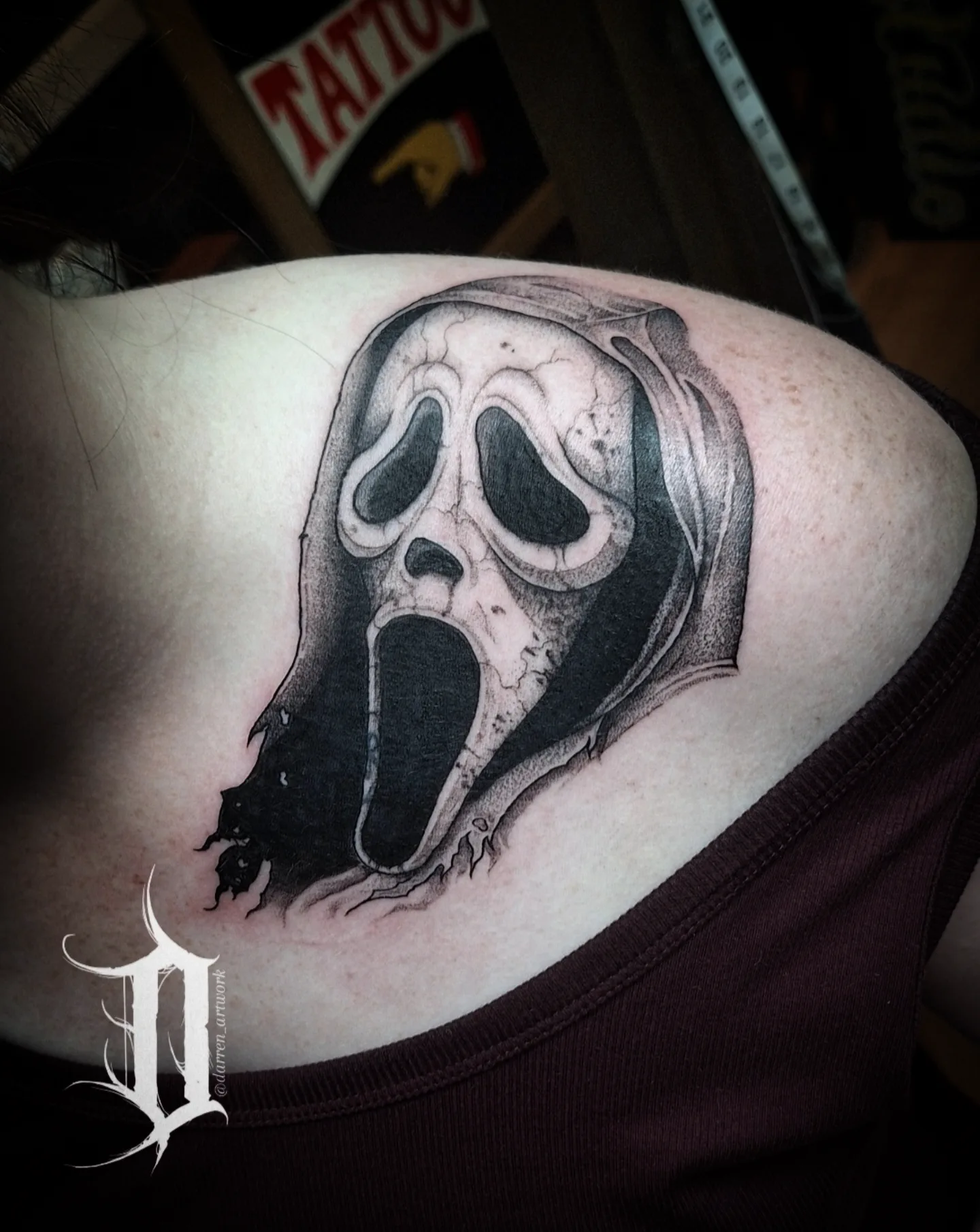 Tattoo by @darren_artwork — black_and_grey