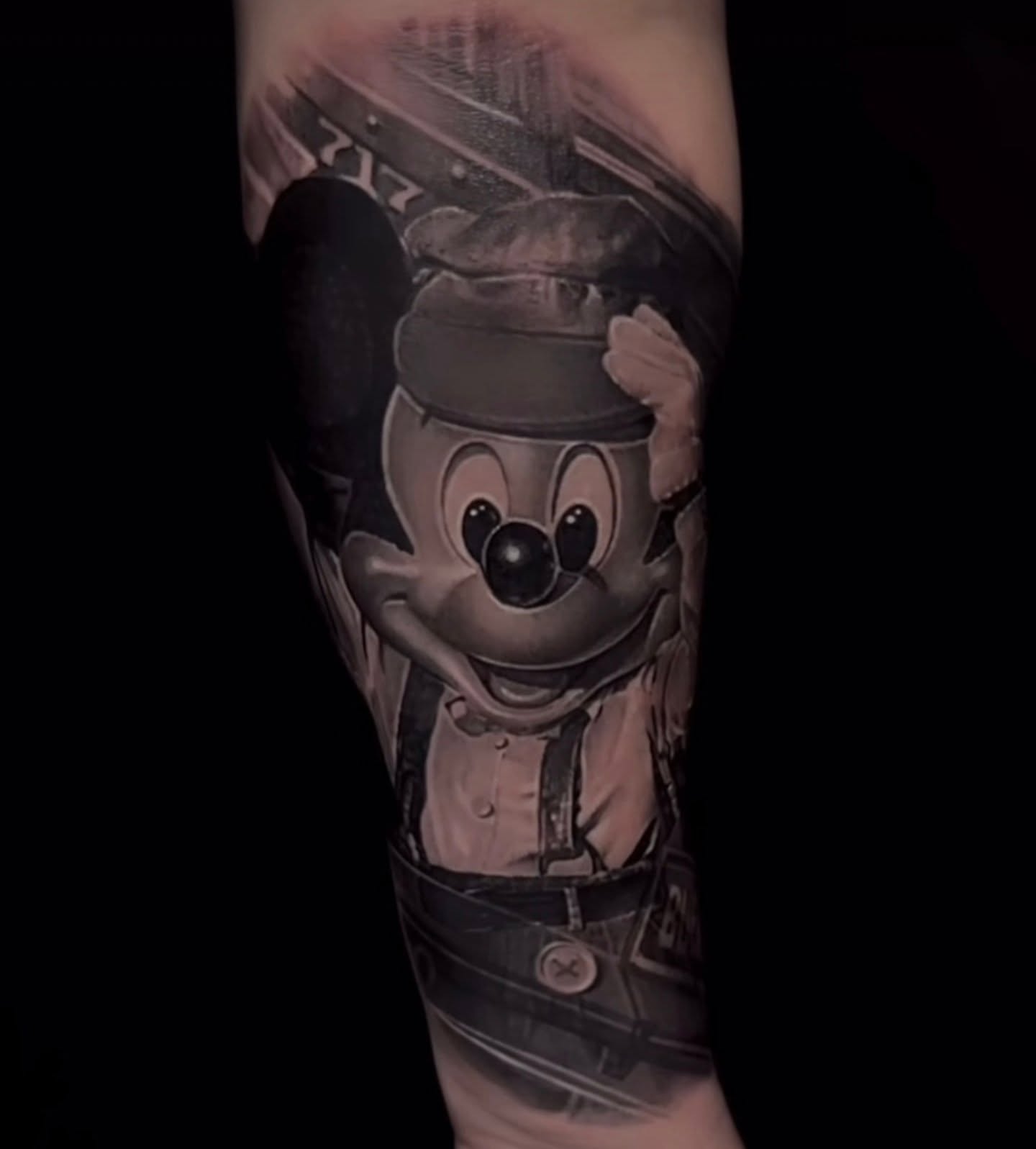 Tattoo by @owenpaulls — realism