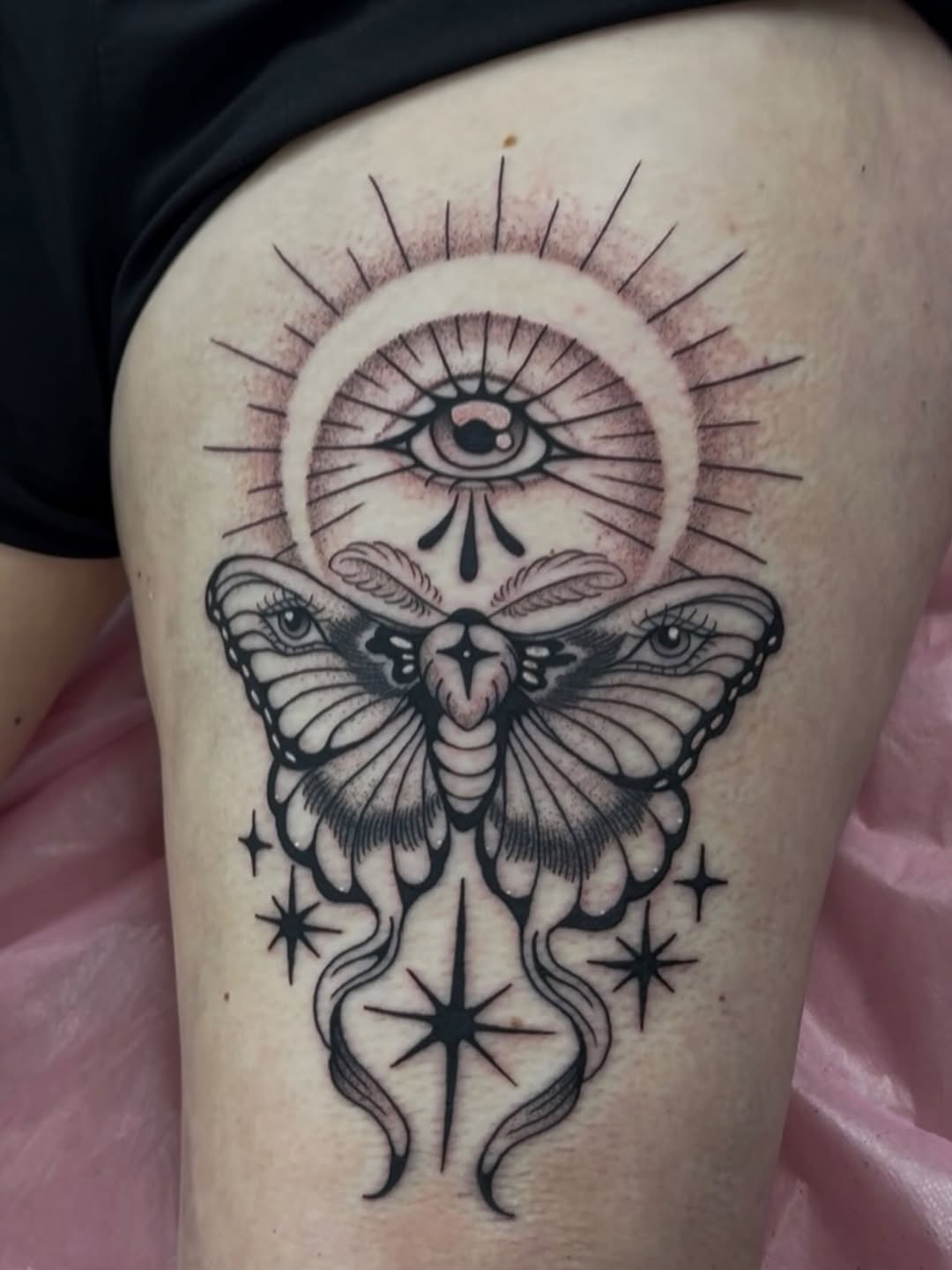 Tattoo by @sierrahiddleson — black_and_grey, ornamental