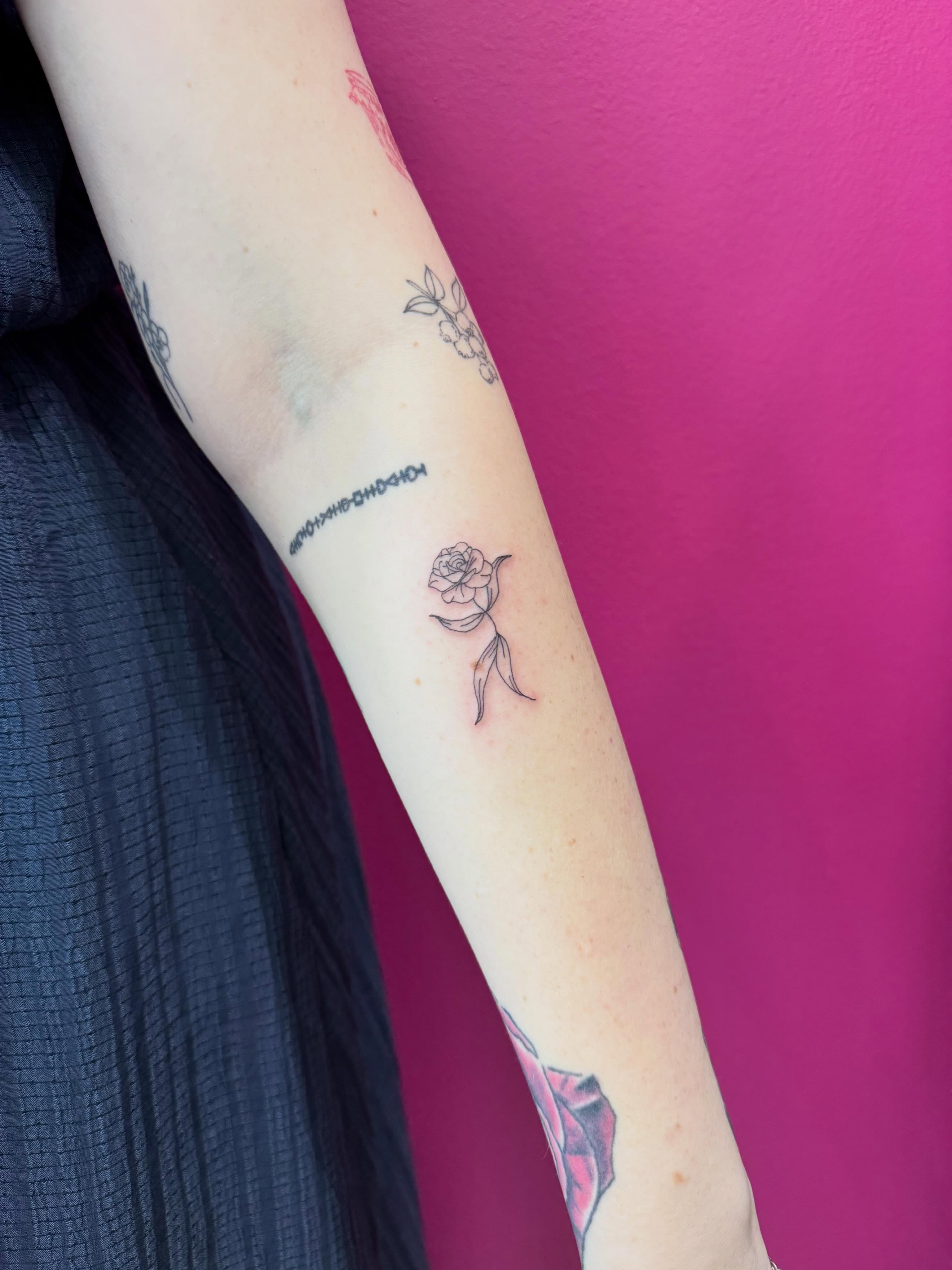 Tattoo by @pinkhousetattoo β fine_line