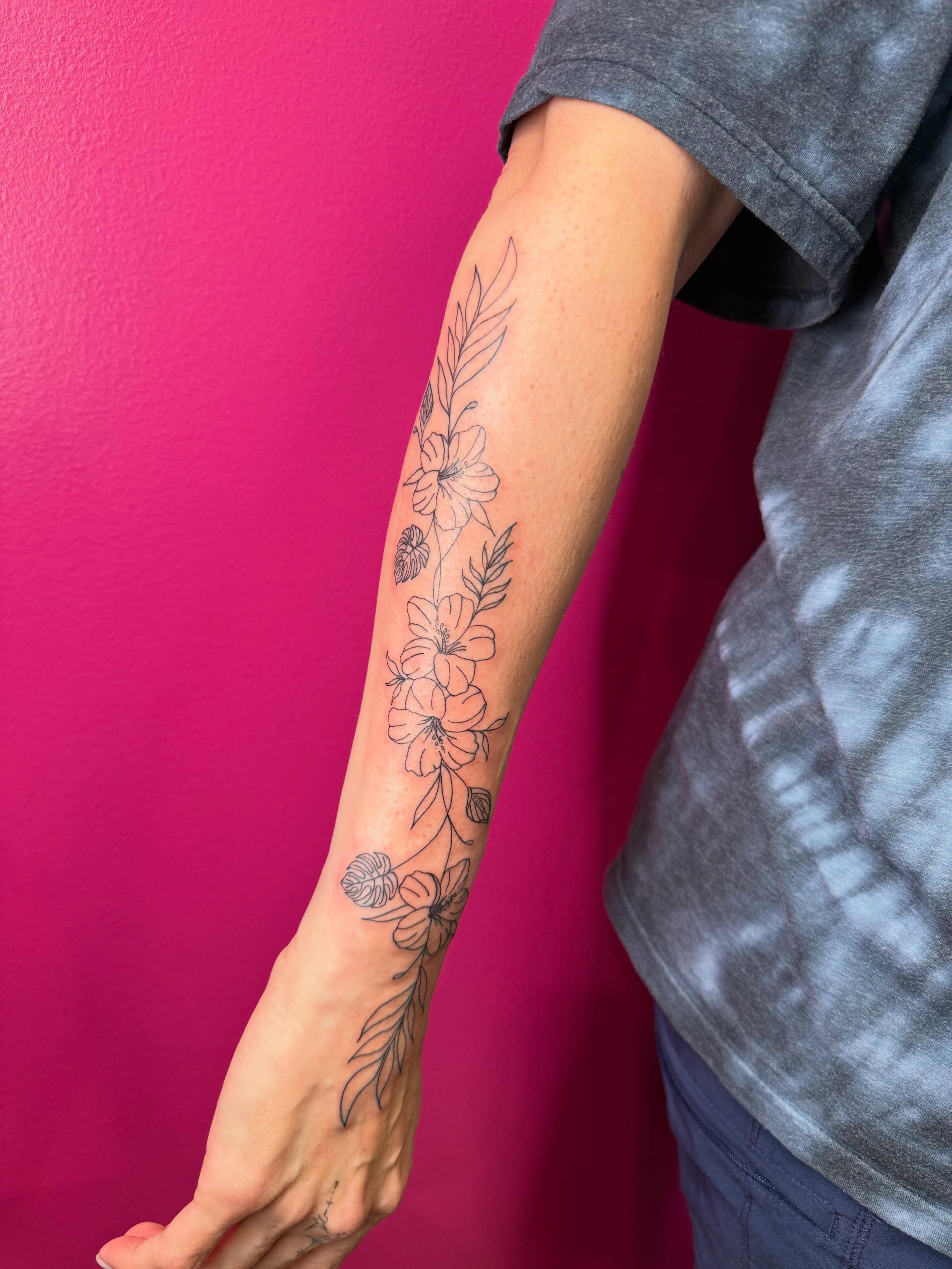 Tattoo by @pinkhousetattoo β black_and_grey