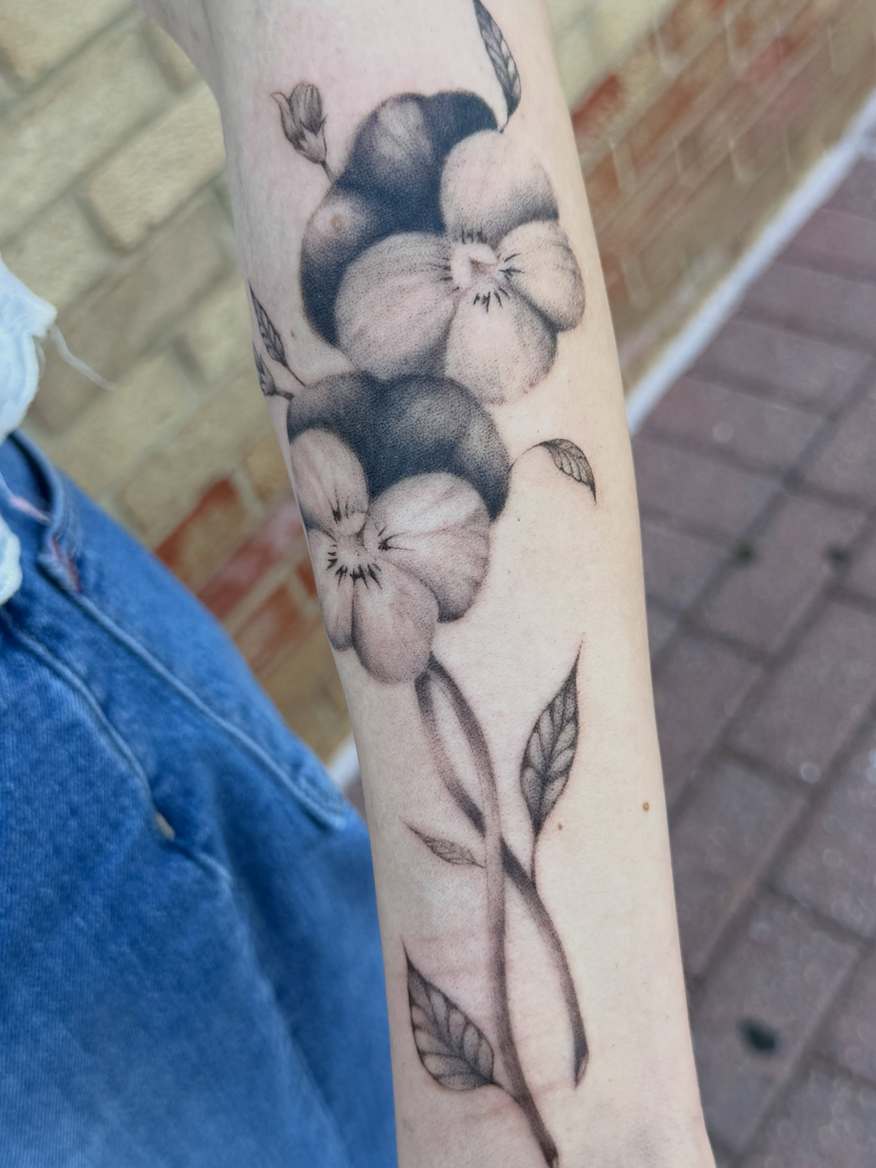 Tattoo by @inkbysana — black_and_grey