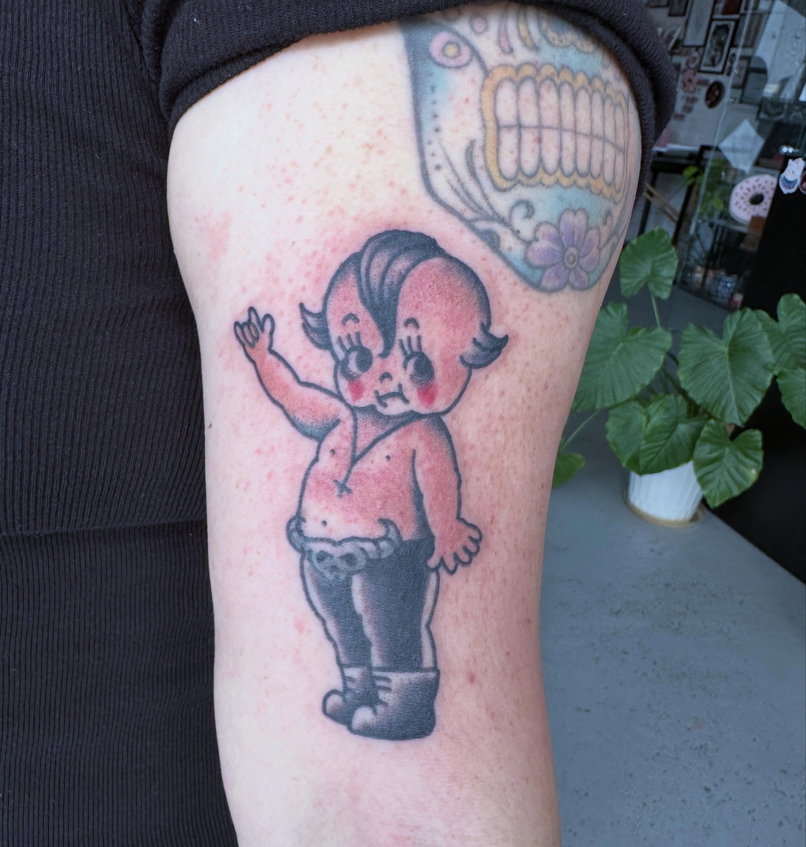Tattoo by @hannahmoon.tattoos — american_traditional