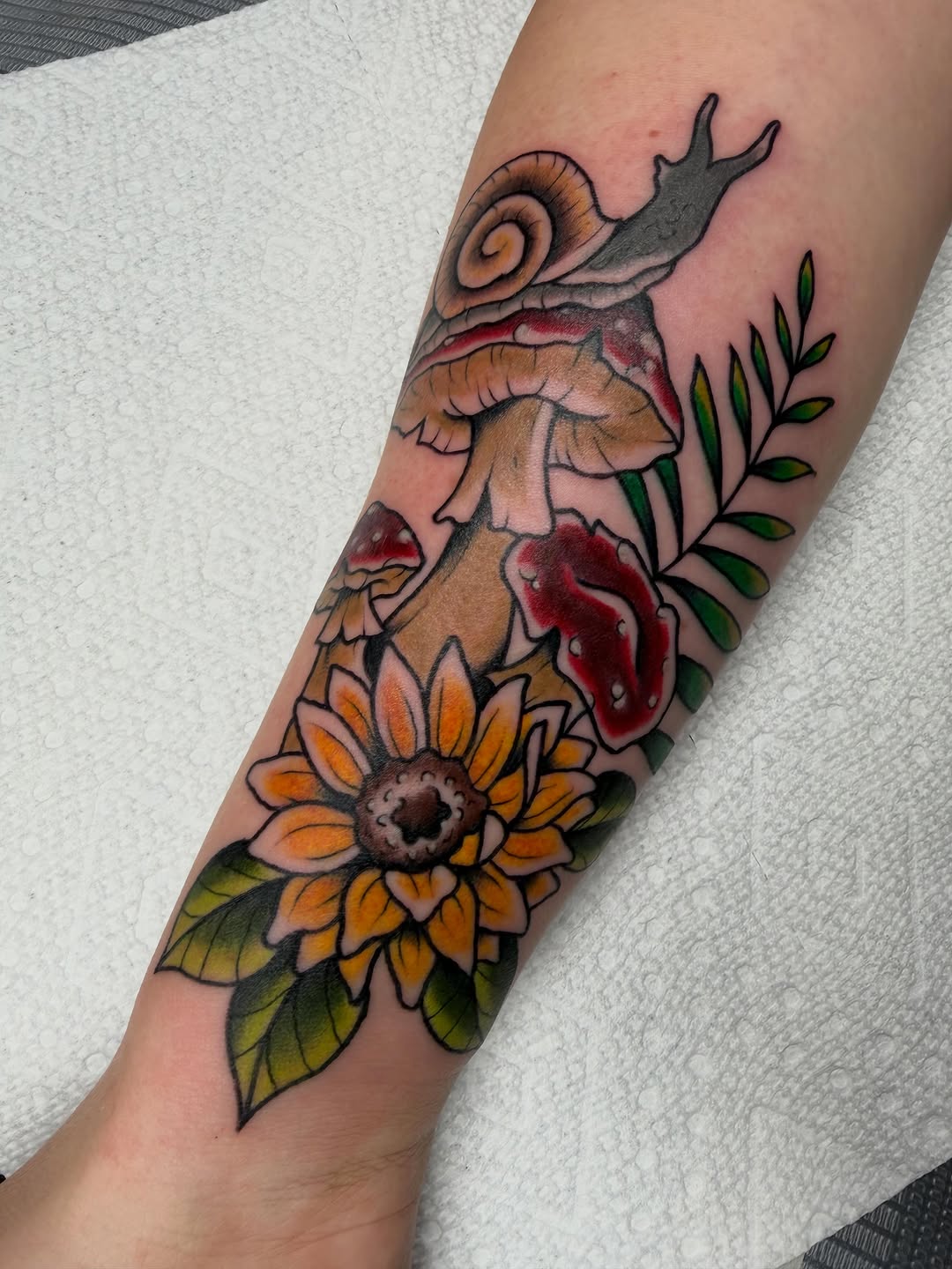 Tattoo by @aprilflowerstattoo โ american_traditional