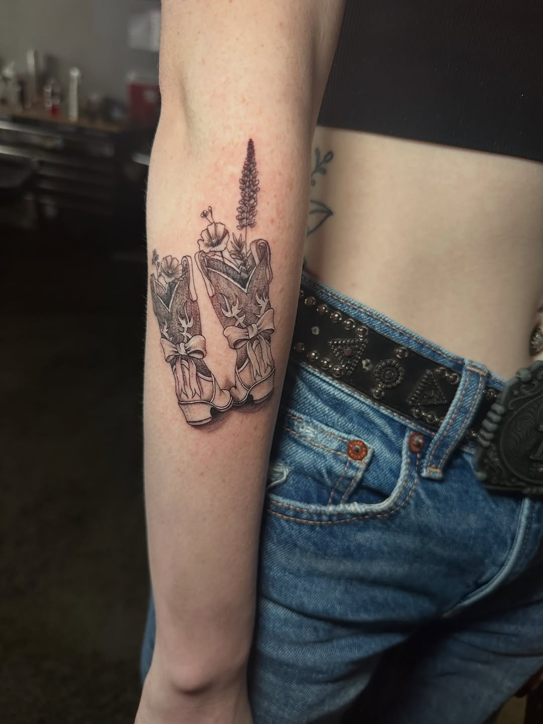 Tattoo by @elizabethseclectictattoos — fine_line, black_and_grey