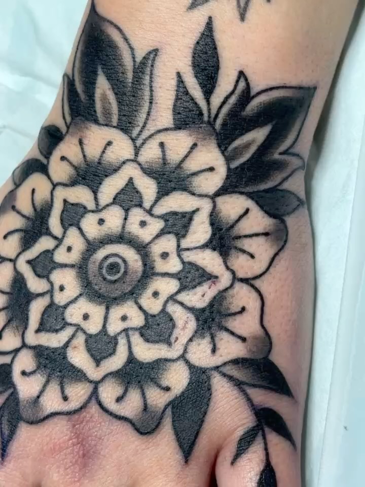 Tattoo by @soto_tattooer — black_and_grey, geometric
