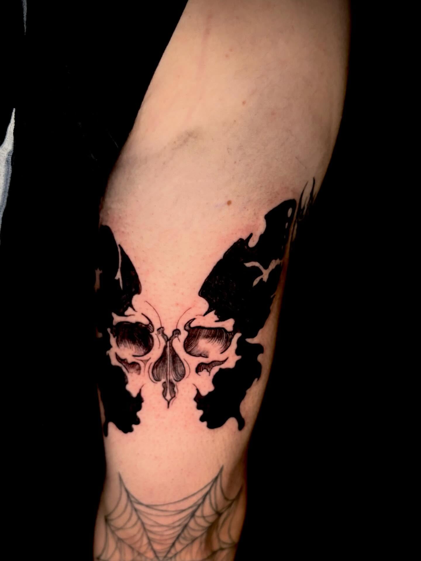 Tattoo by @inkcrediblenerd — black_and_grey